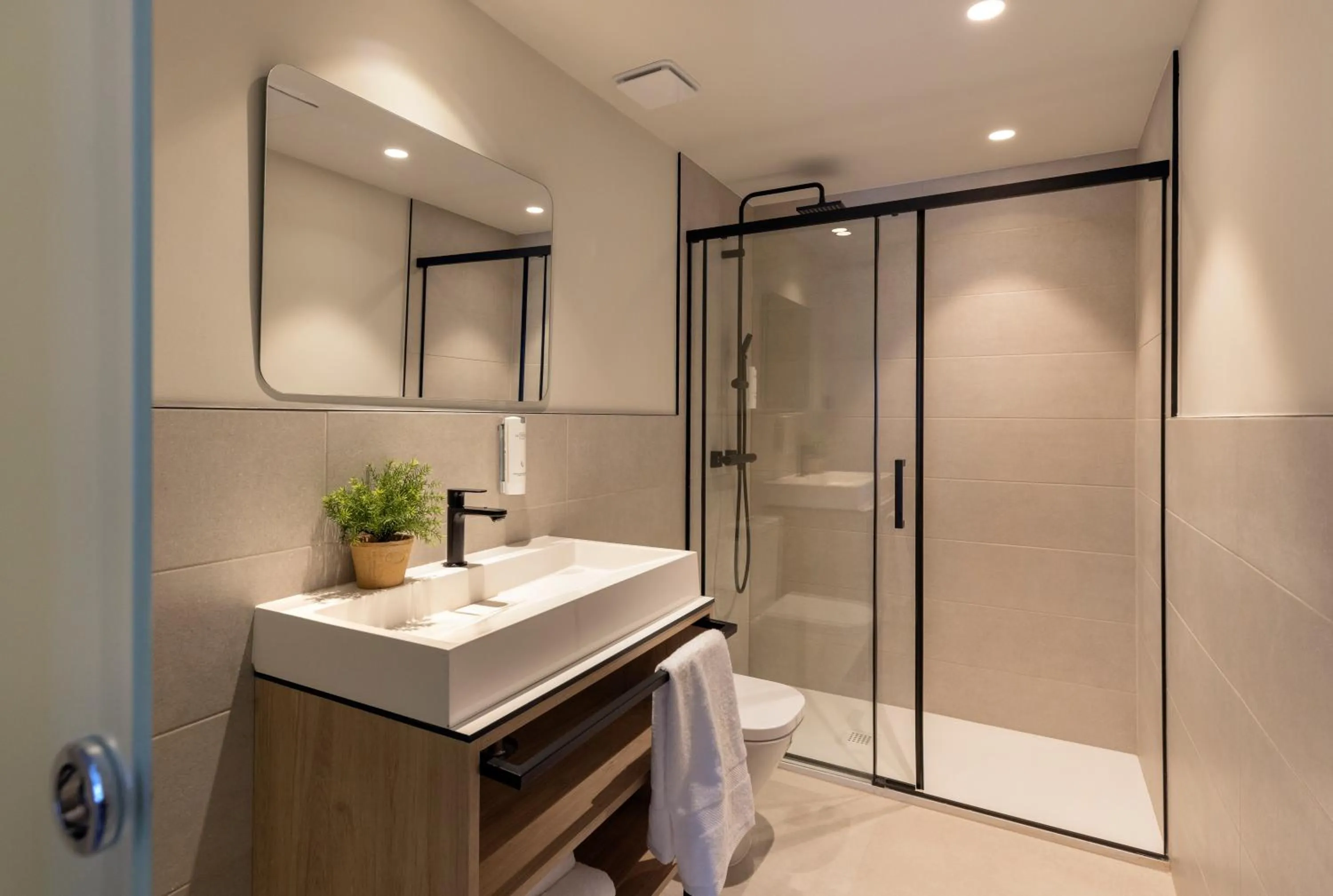 Bathroom in Líbere Barcelona Sant Antoni