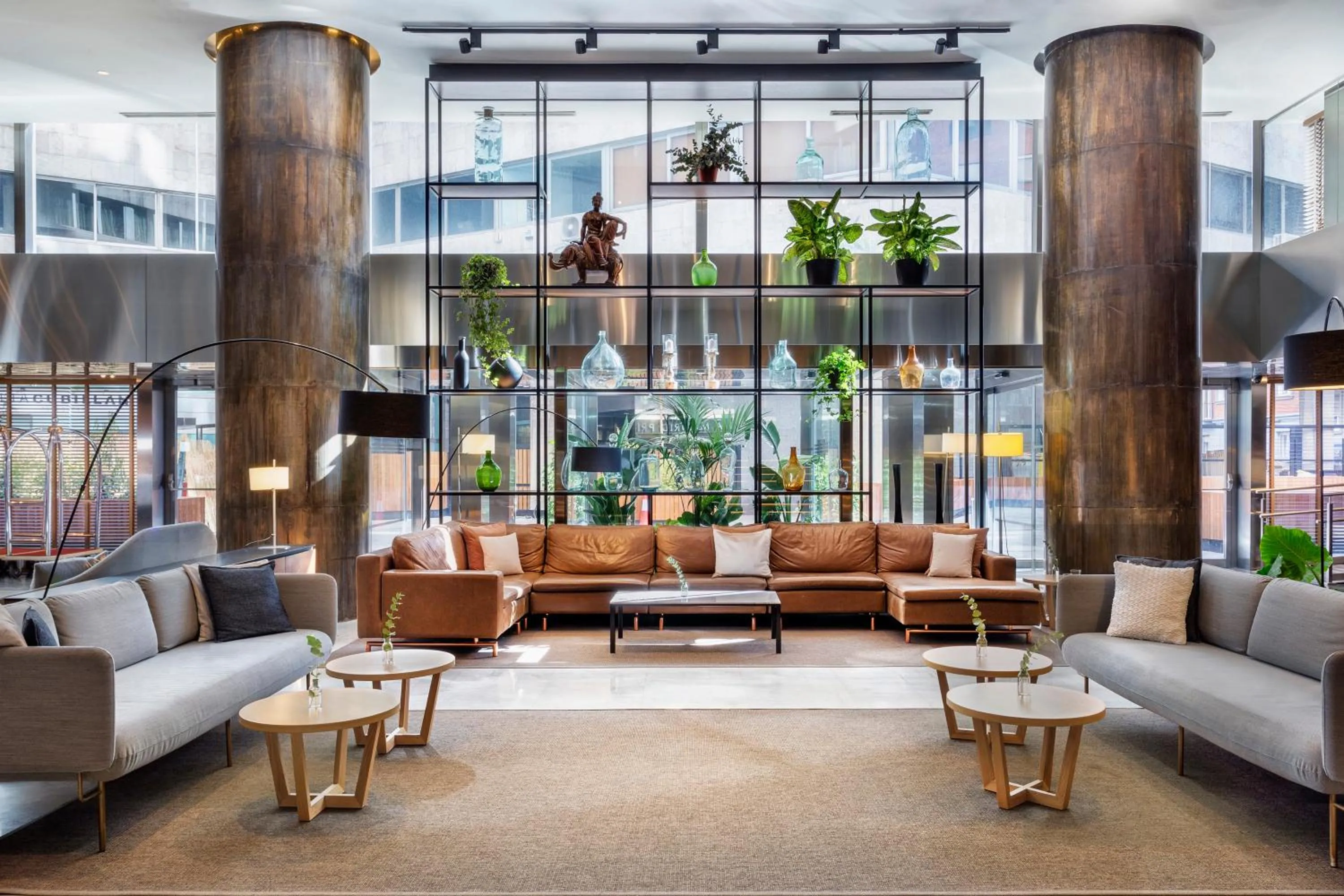 Lobby or reception in Melia Madrid Princesa