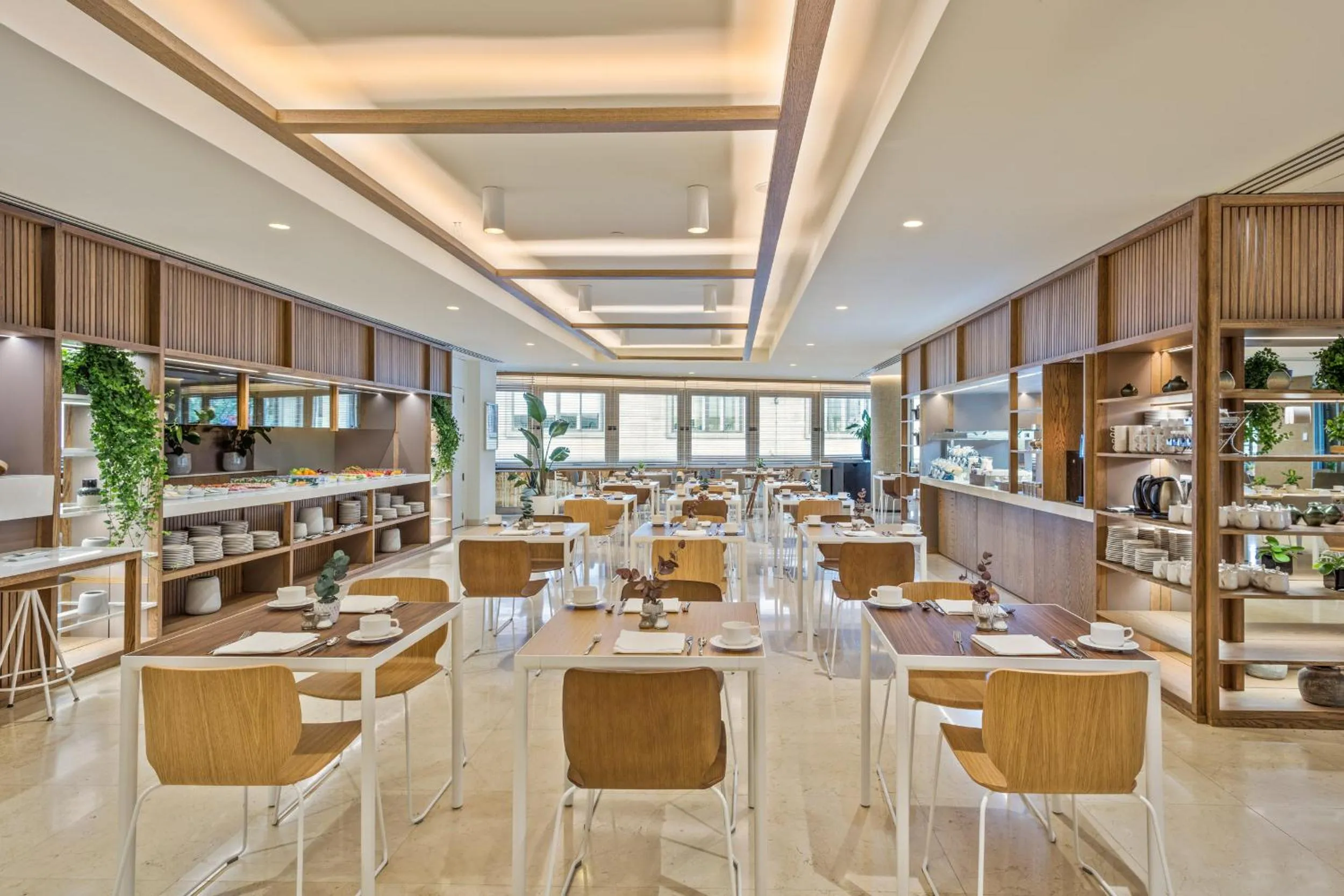 Restaurant/places to eat in Melia Madrid Princesa