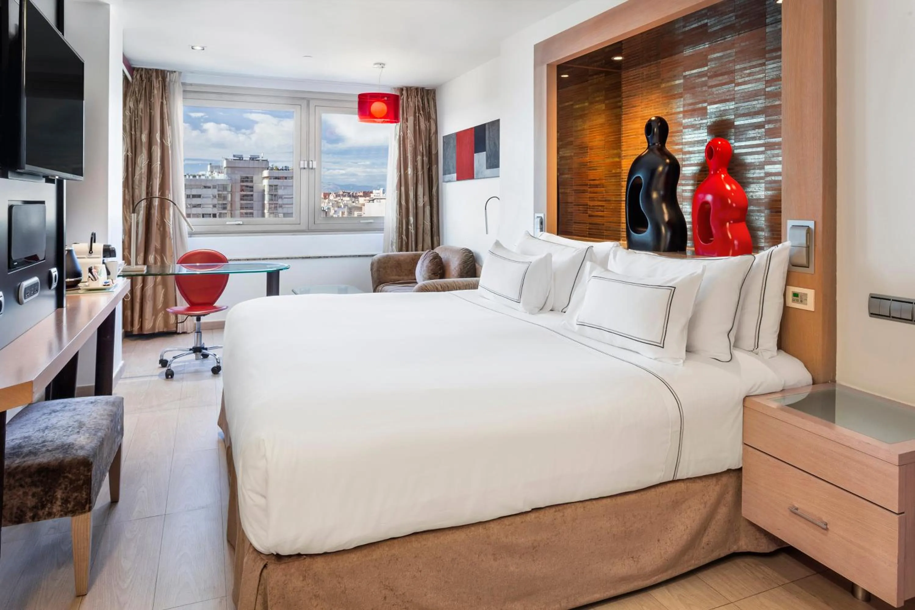 Bed in Melia Madrid Princesa