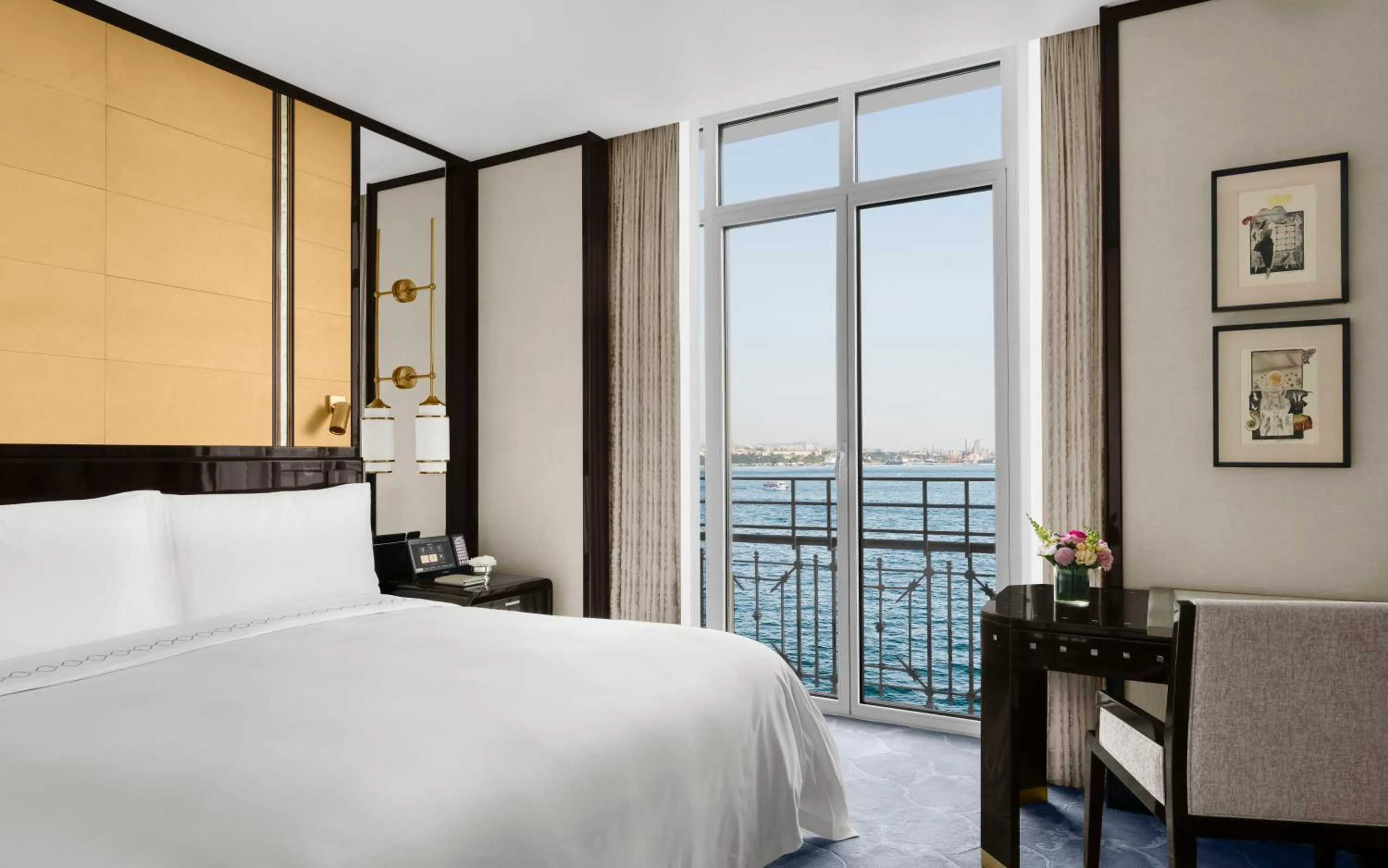 Bedroom, Bed in The Peninsula Istanbul