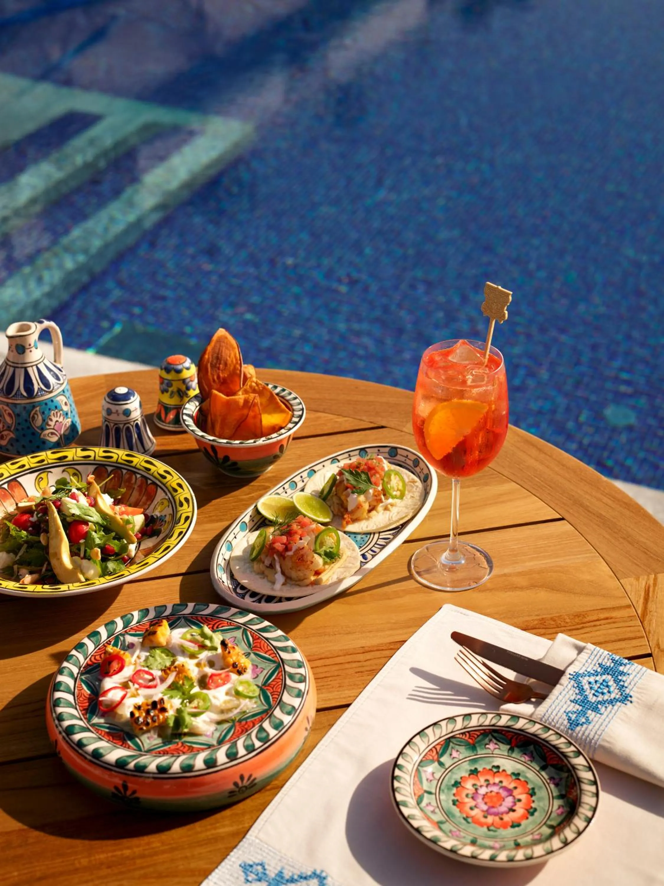 Swimming pool in The Peninsula Istanbul