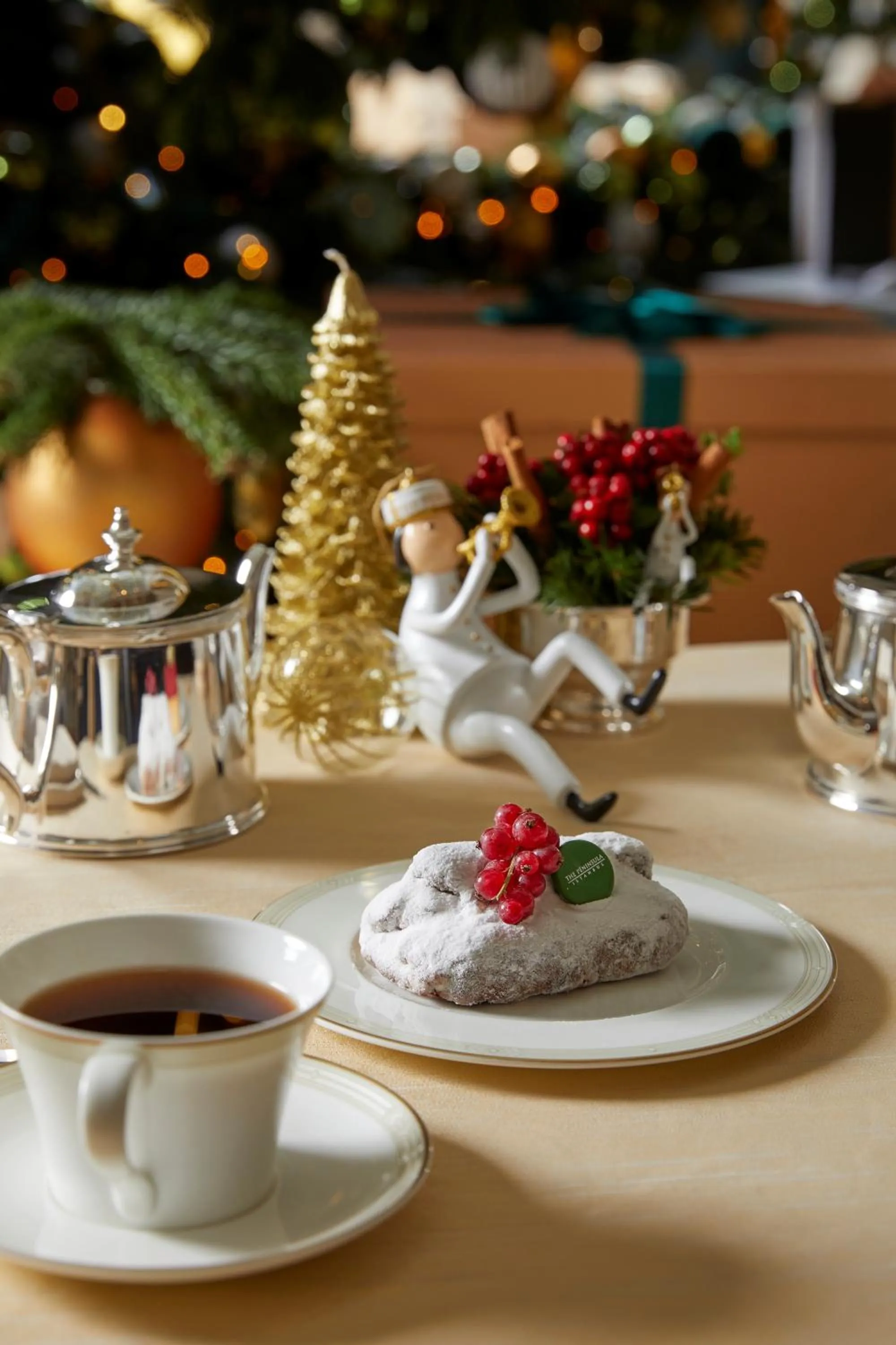 Restaurant/places to eat in The Peninsula Istanbul