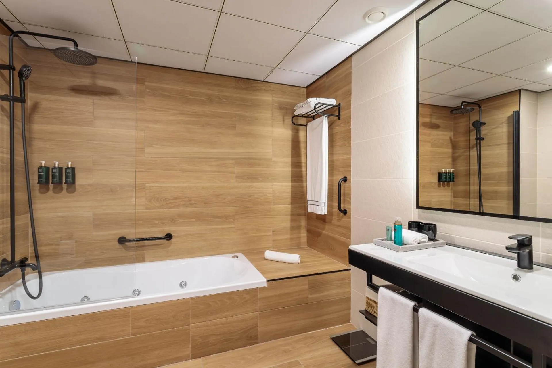 Hot Tub in Melia Alicante