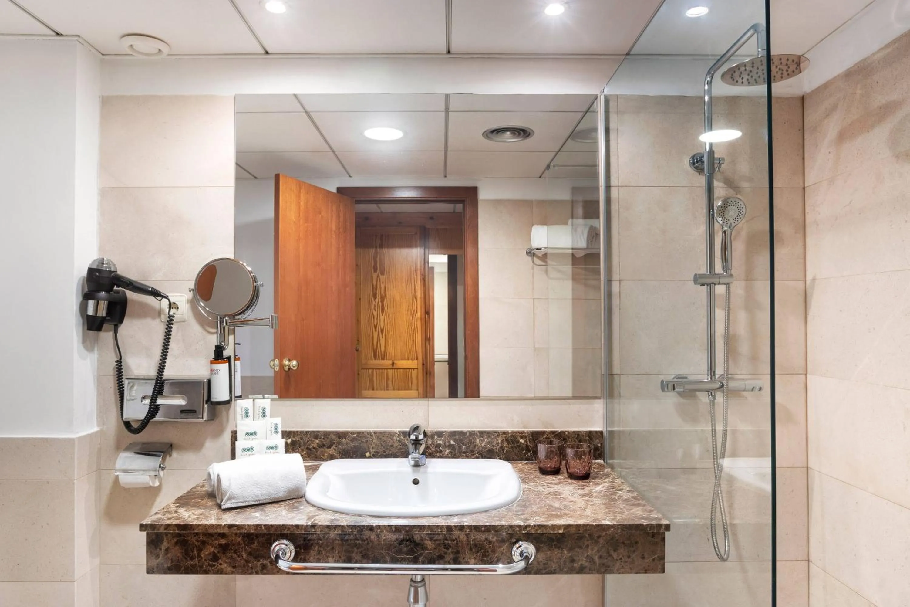 Bathroom in Vielha Val d'Arán Affiliated by Meliá Hotel