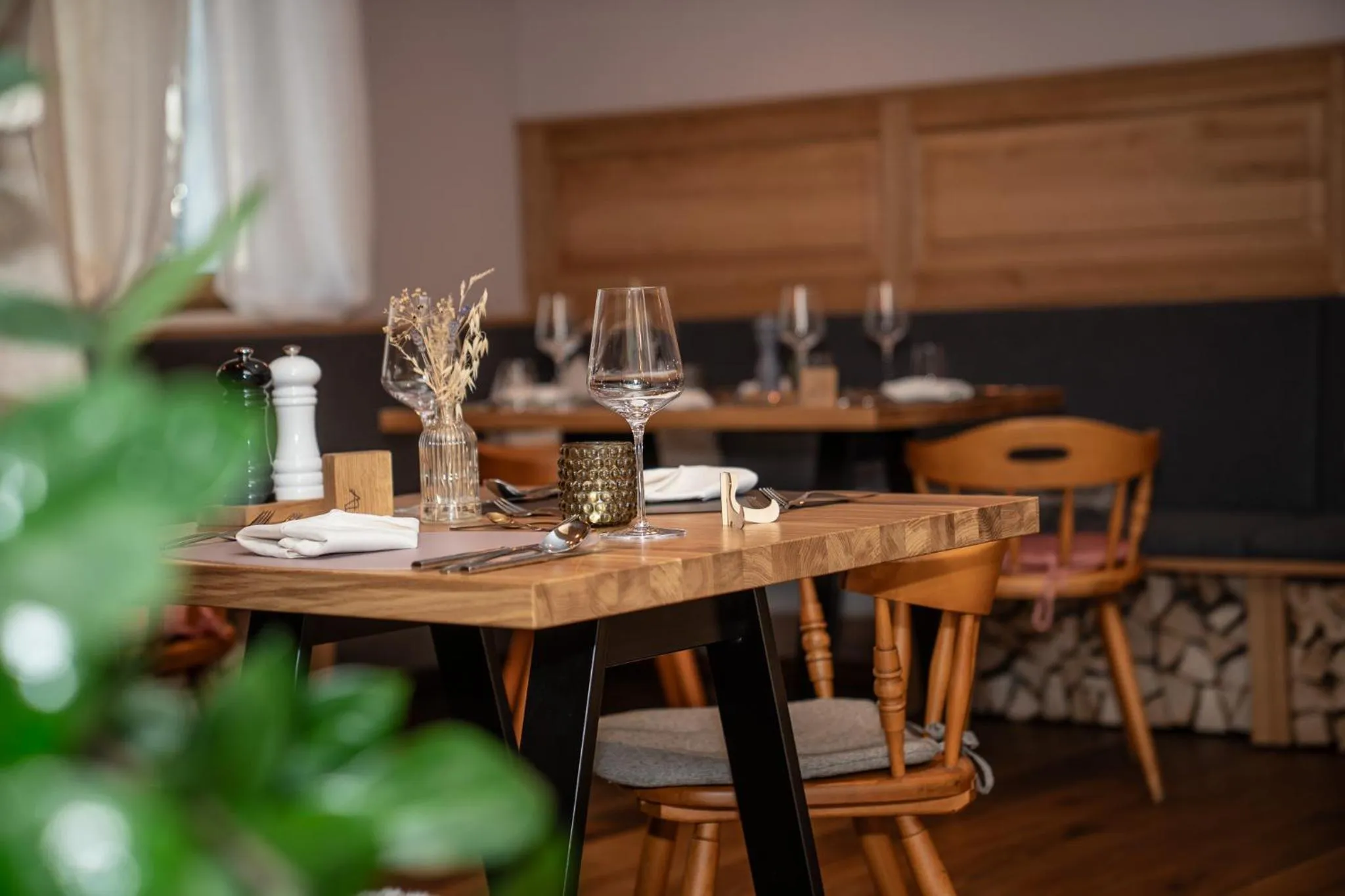 Restaurant/places to eat in Königswieser Hof