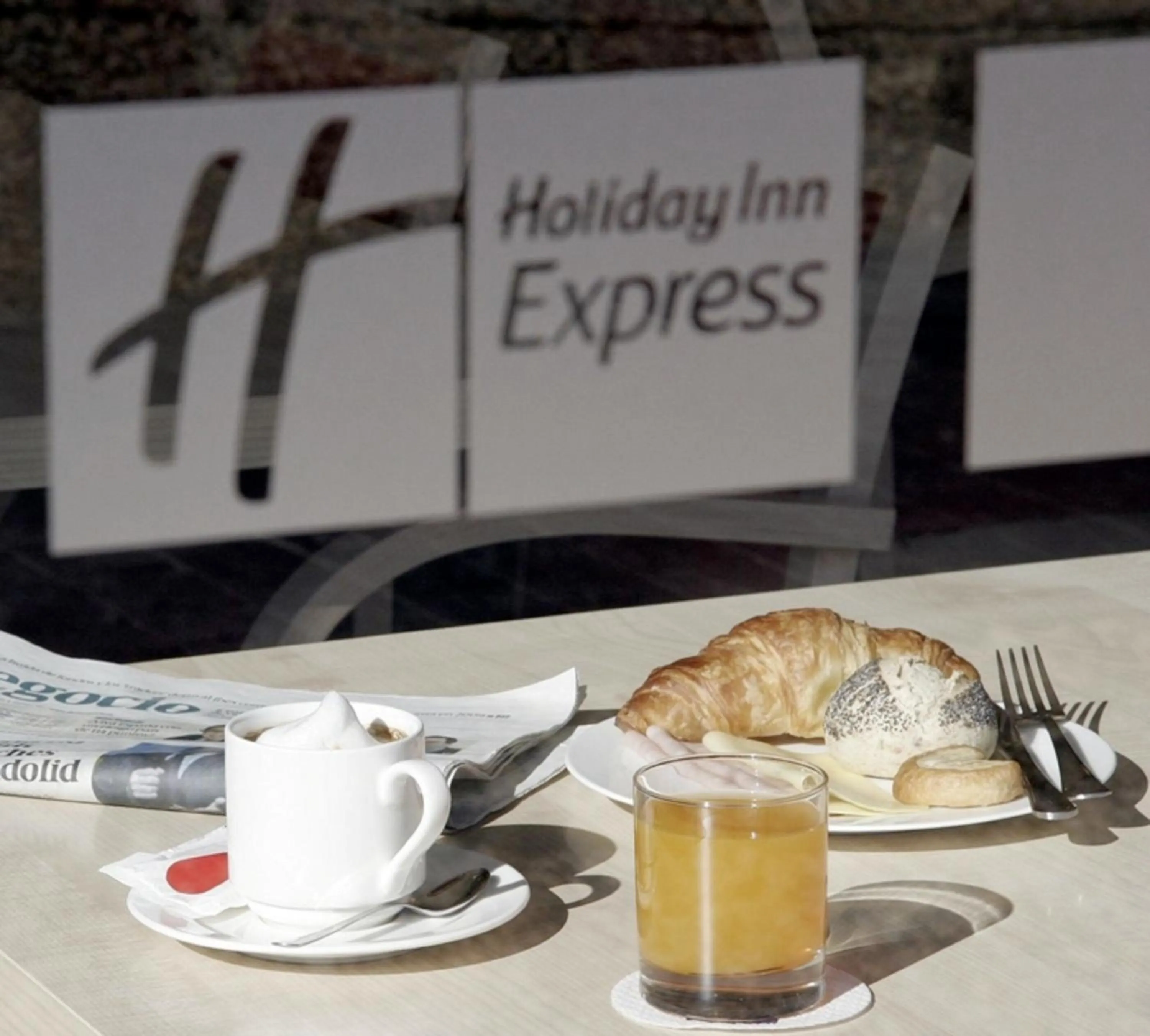 Breakfast in Hotel Holiday Inn Express Madrid-Rivas by IHG