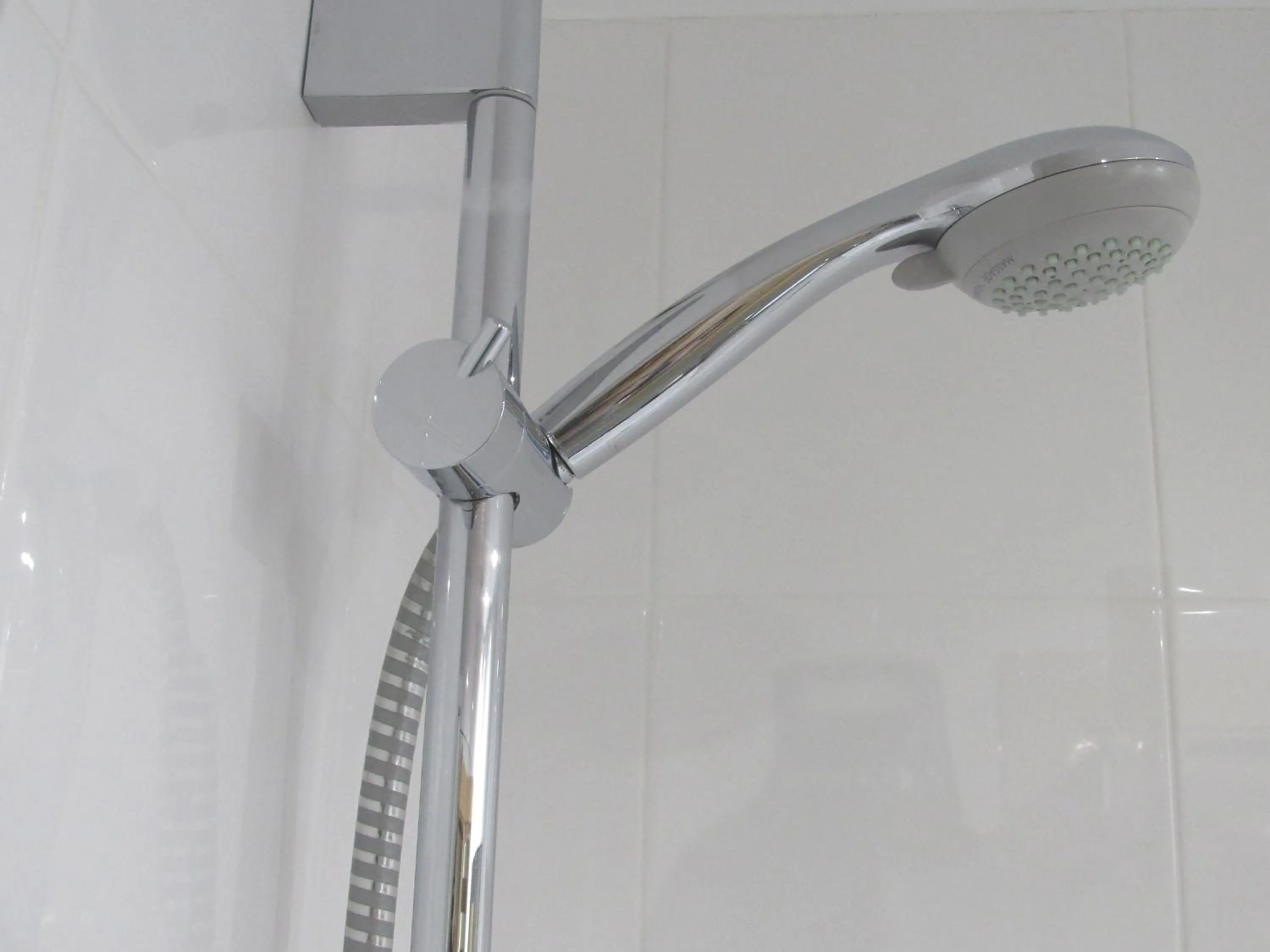 Shower in Hotel Holiday Inn Express Madrid-Rivas by IHG