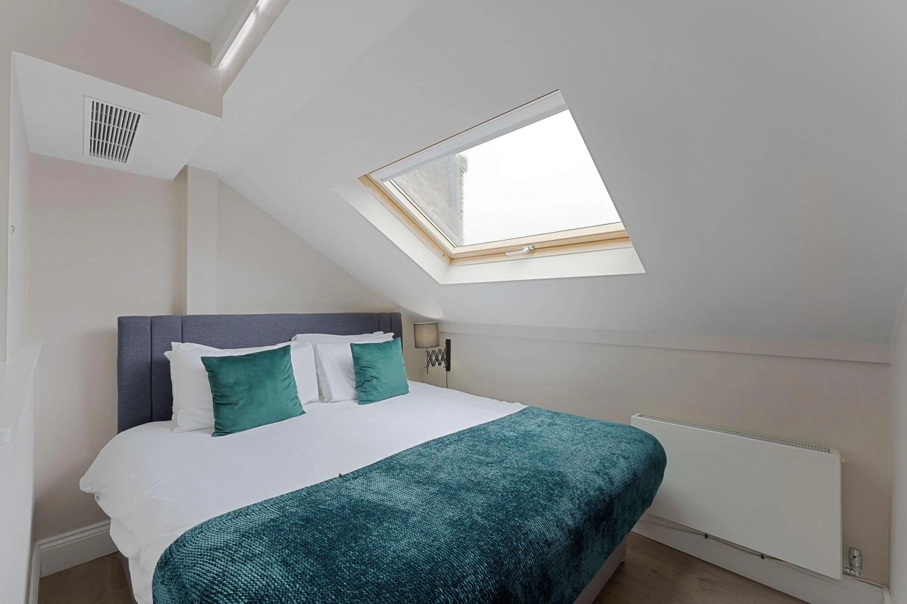 Bed in Cleveland Residences Russell Square