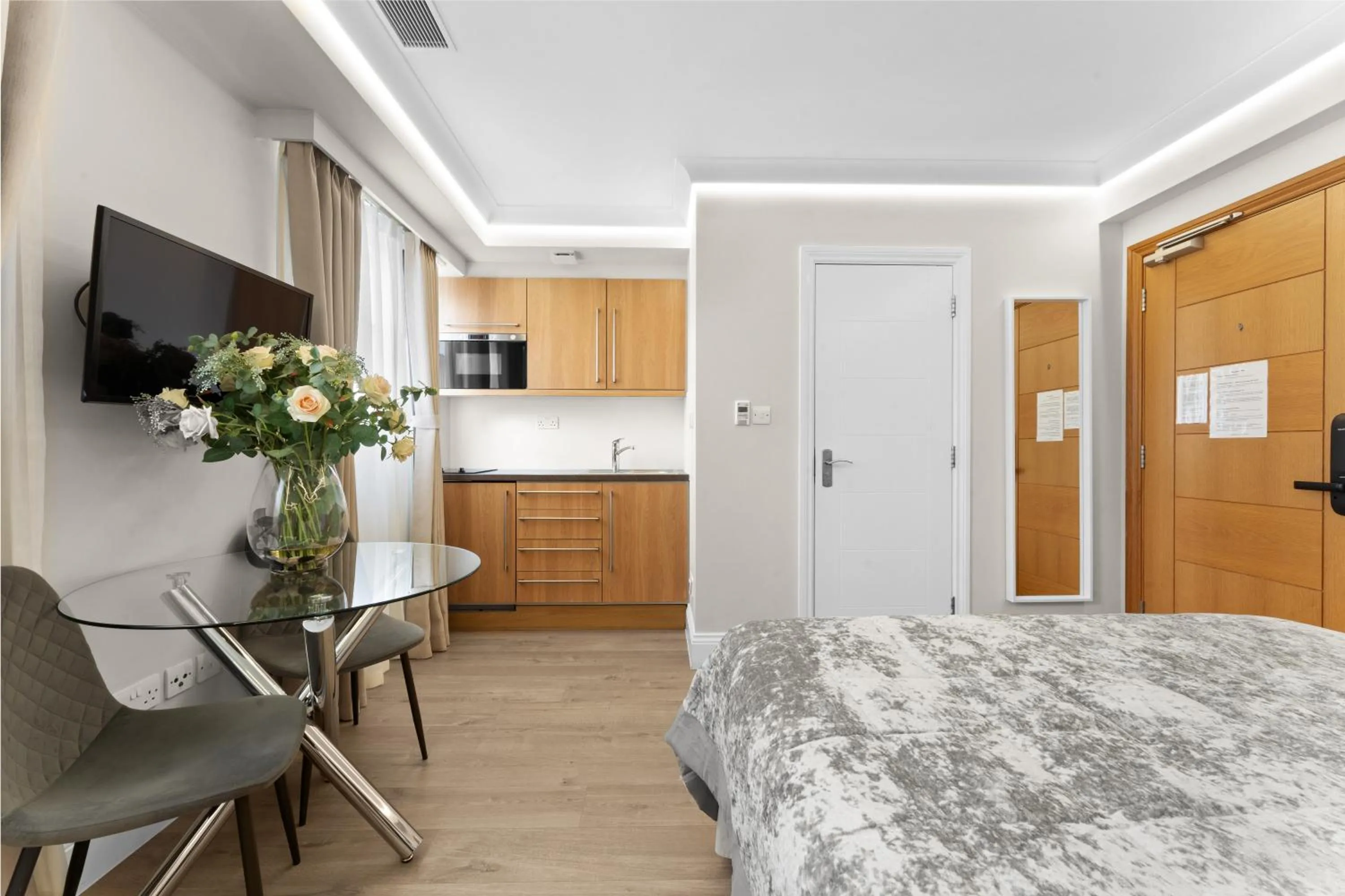 Bed in Cleveland Residences Russell Square