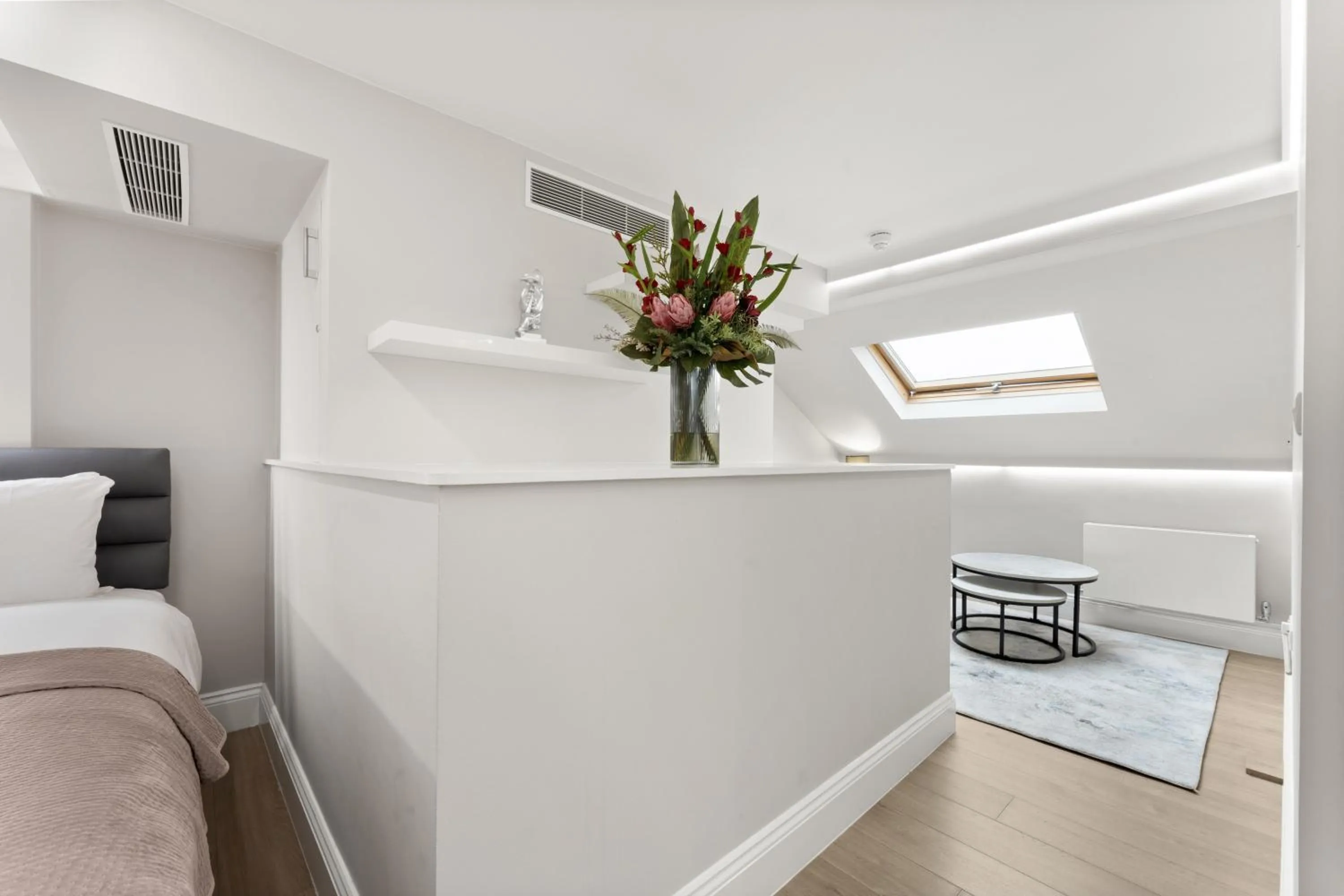 Photo of the whole room in Cleveland Residences Russell Square