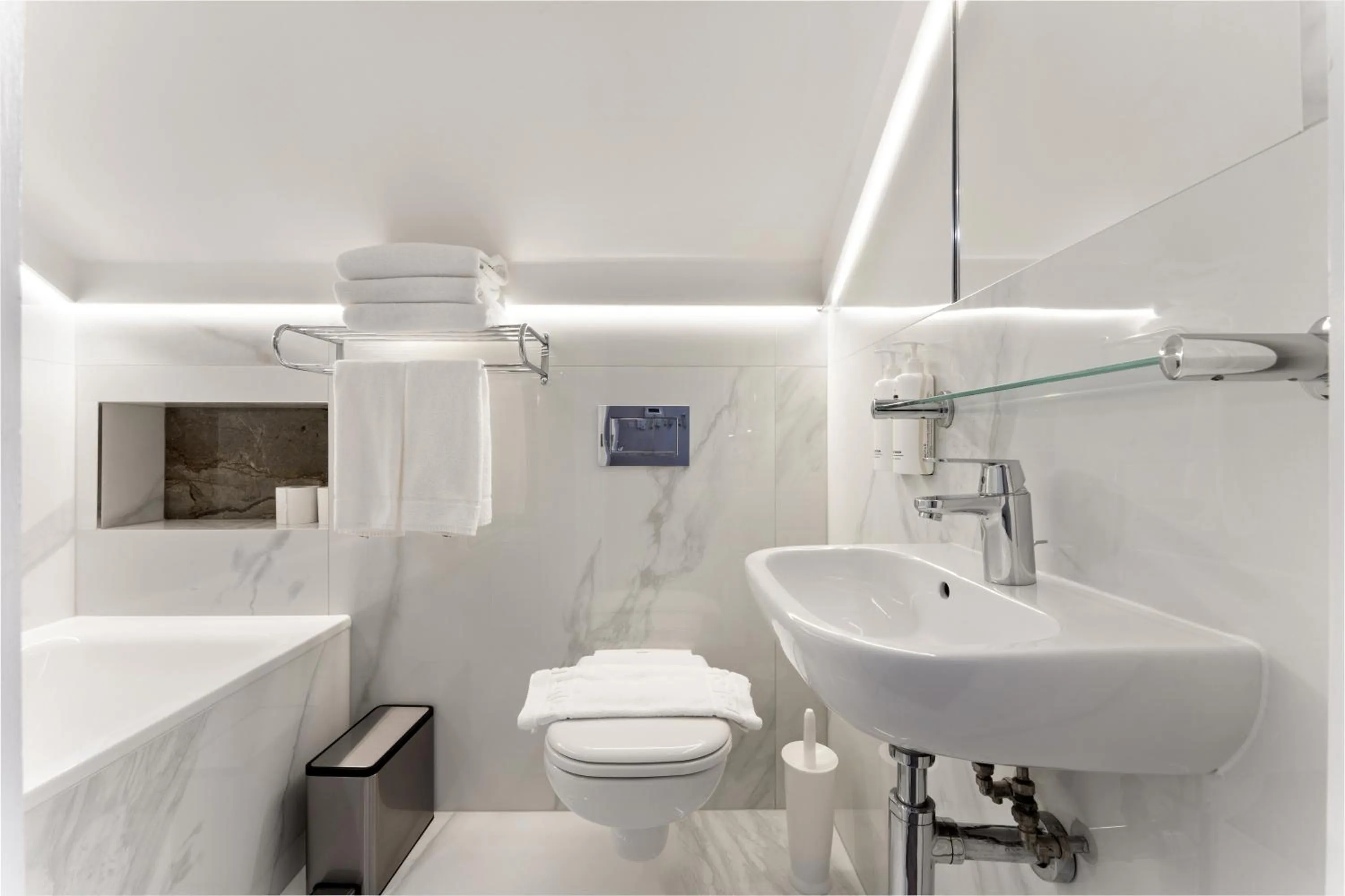 Bathroom in Cleveland Residences Russell Square