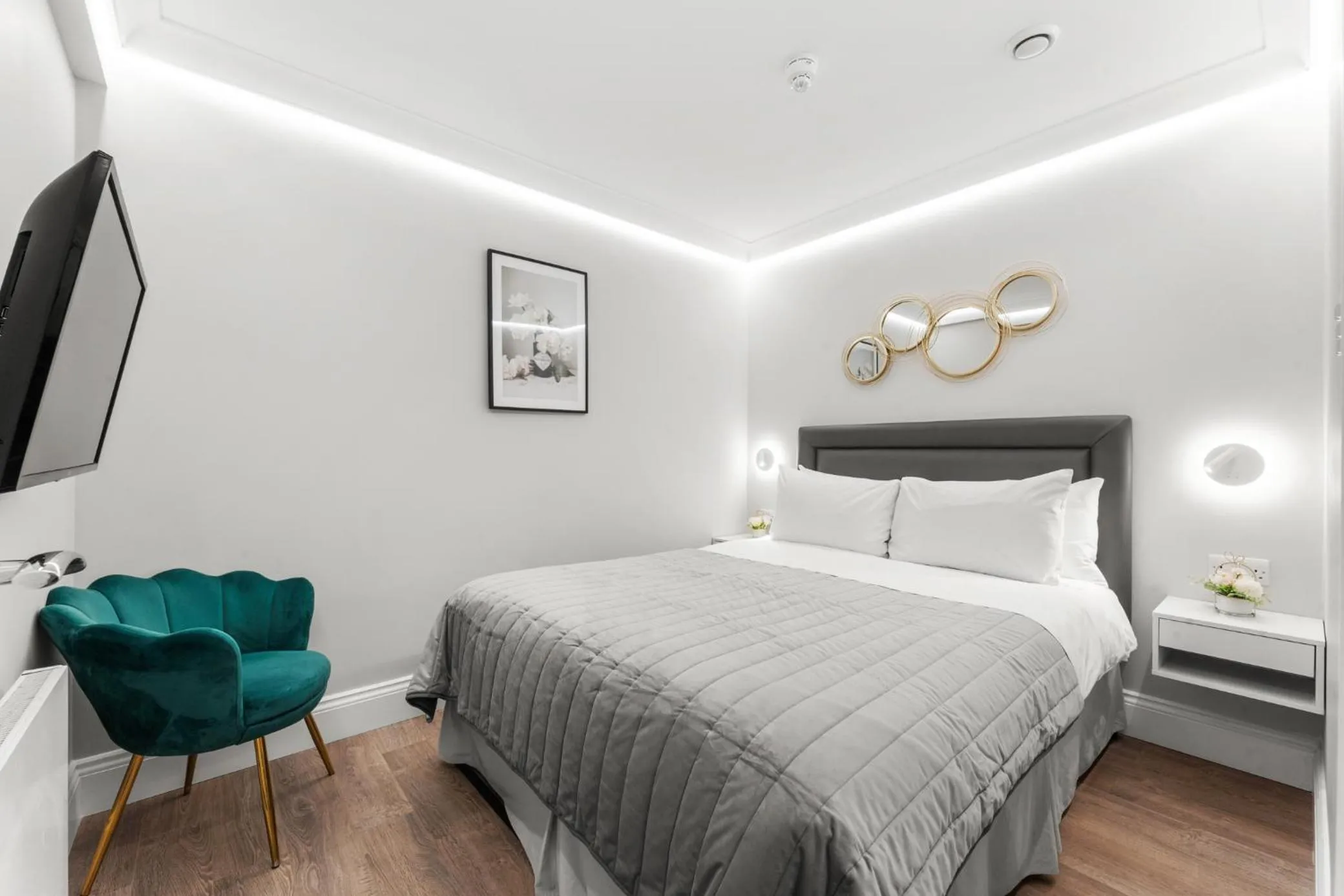 Bed in Cleveland Residences Russell Square