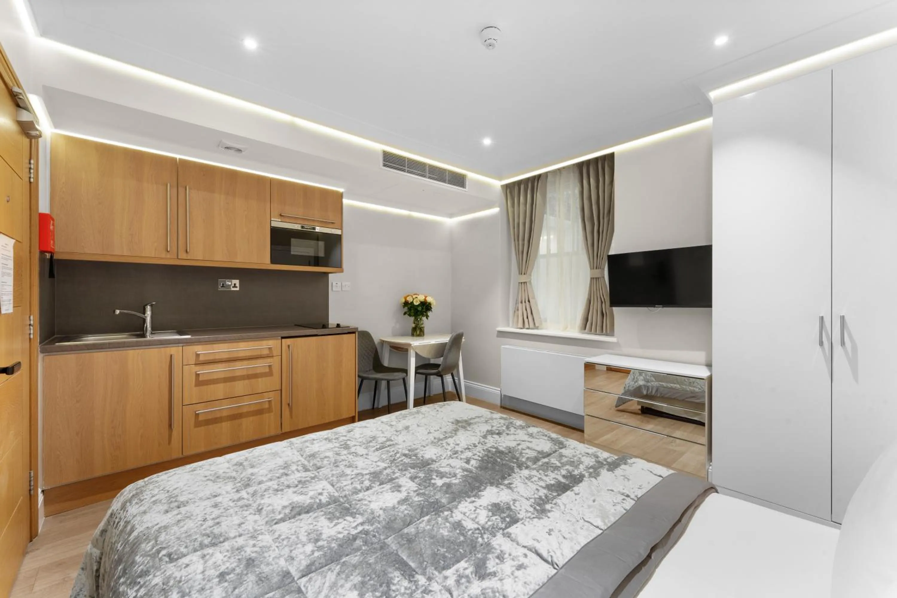 Bed in Cleveland Residences Russell Square