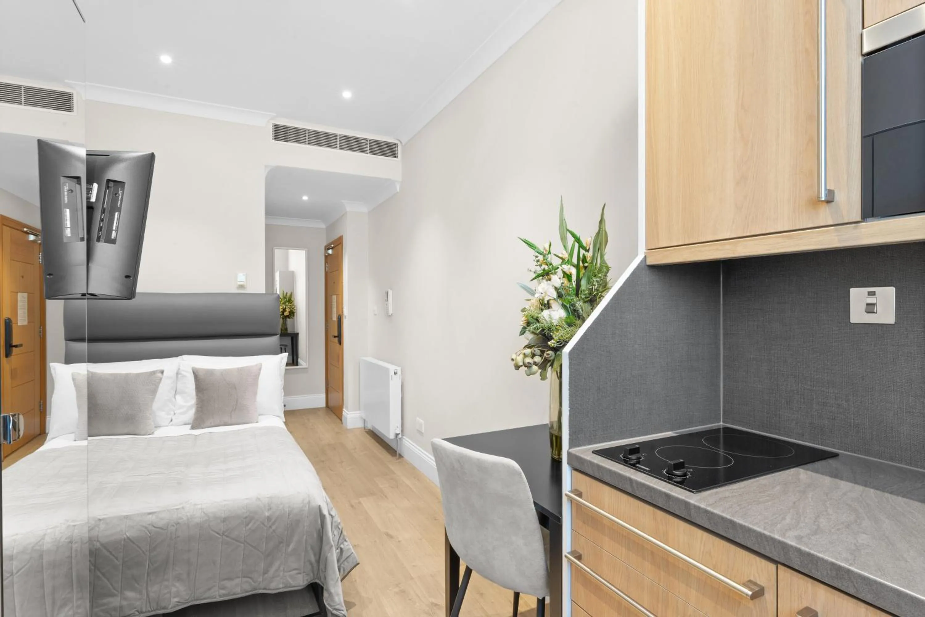 Bed in Cleveland Residences Russell Square