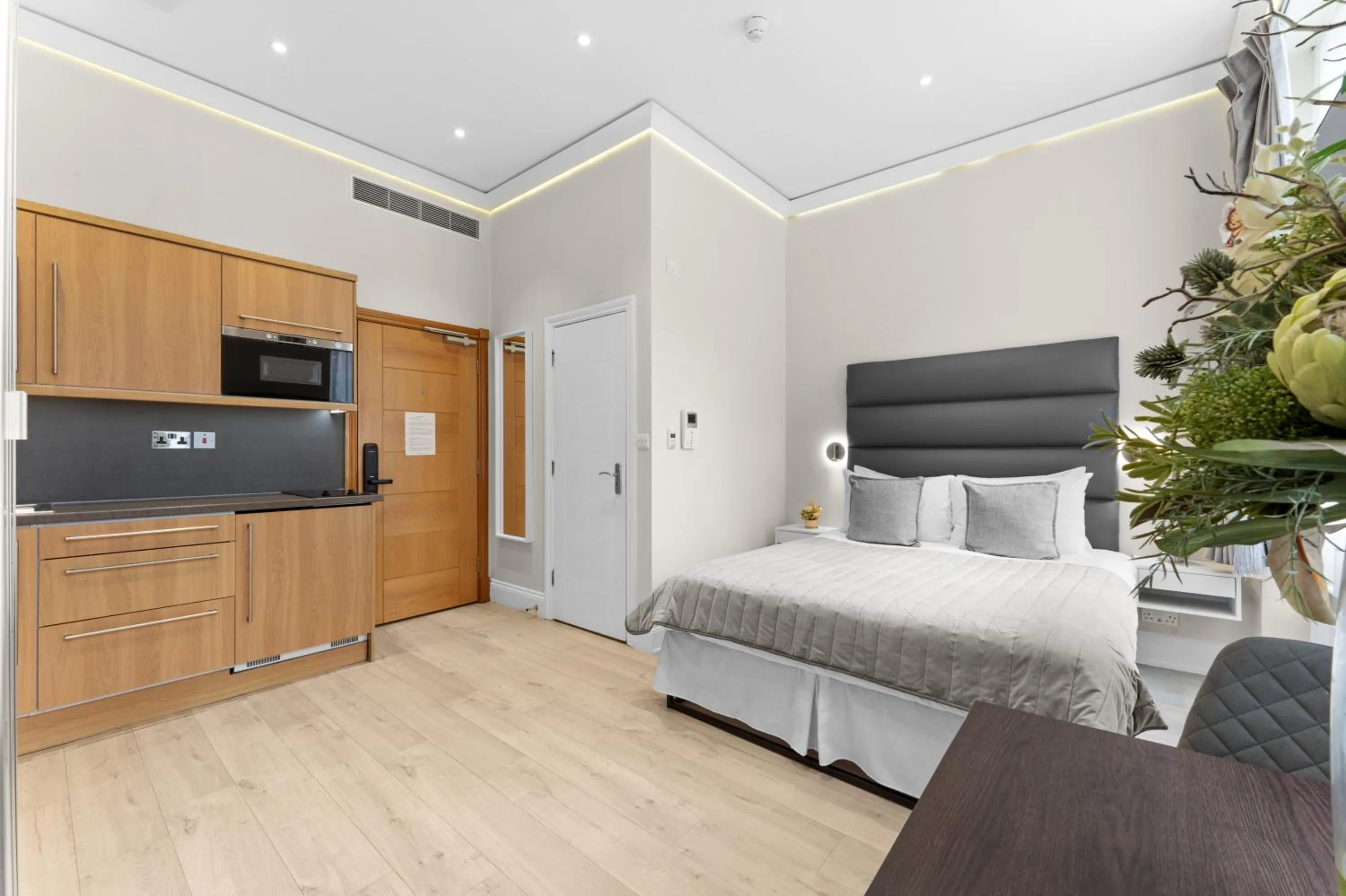 Bed in Cleveland Residences Russell Square