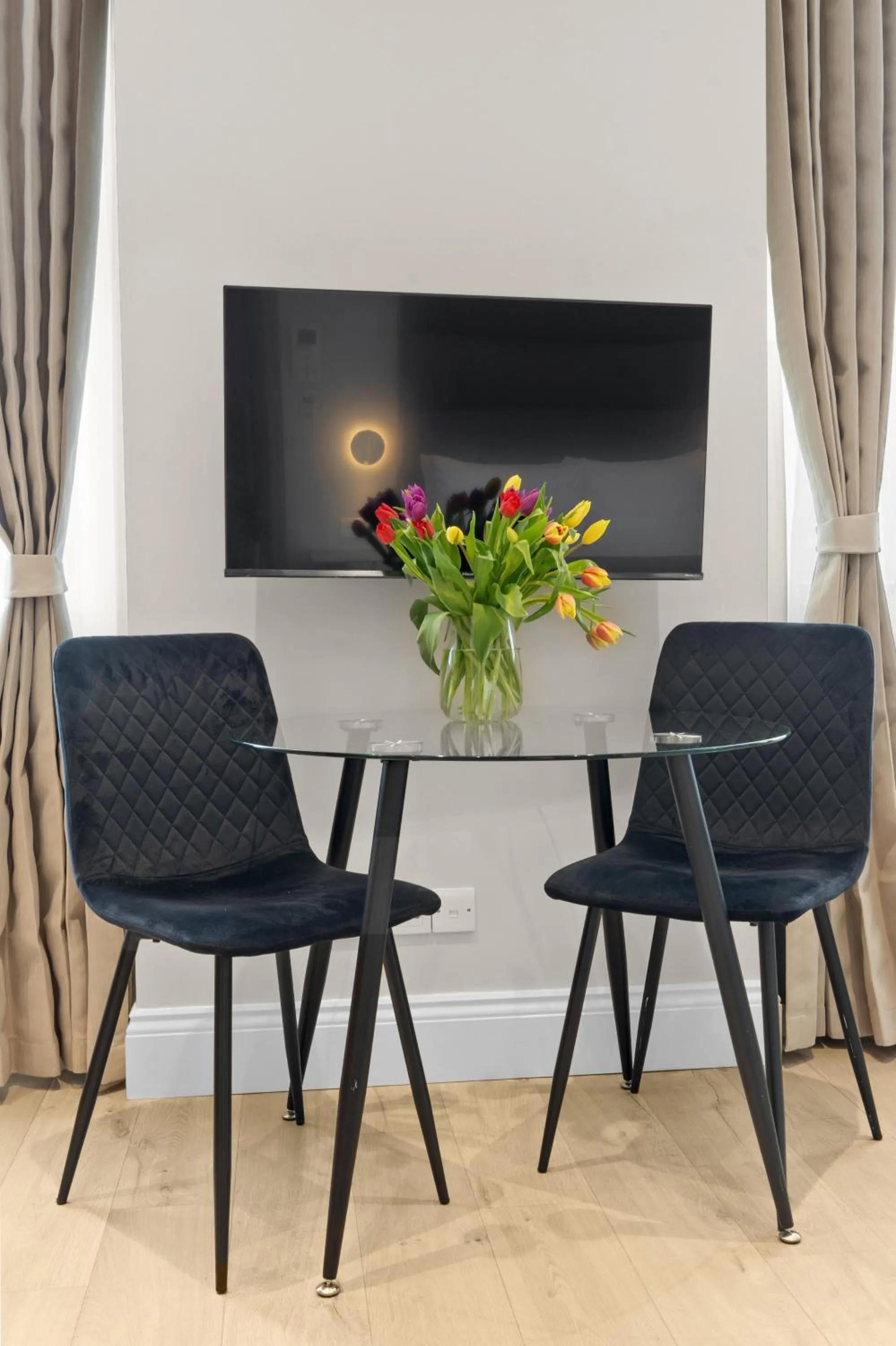 TV and multimedia in Cleveland Residences Russell Square