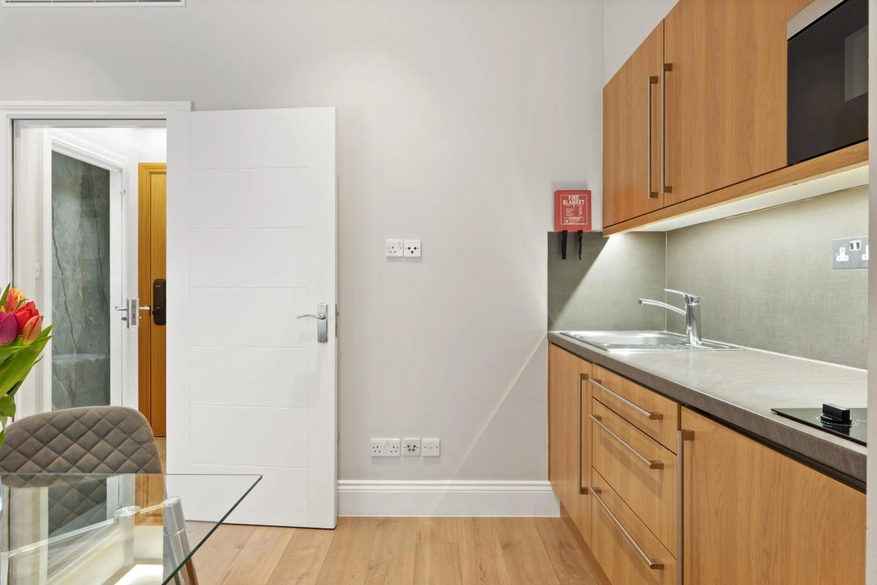 Kitchen or kitchenette in Cleveland Residences Russell Square