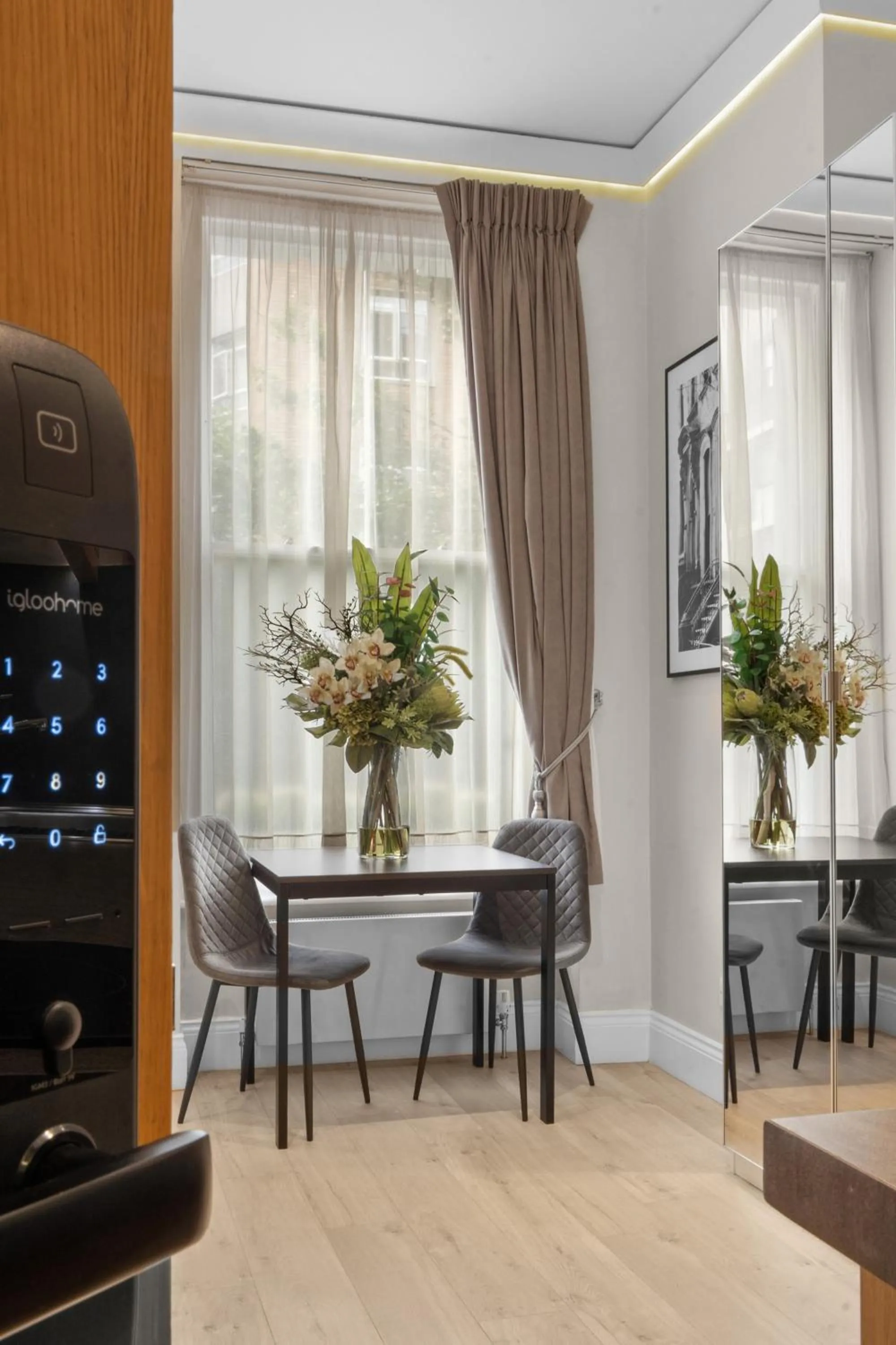 Dining area in Cleveland Residences Russell Square