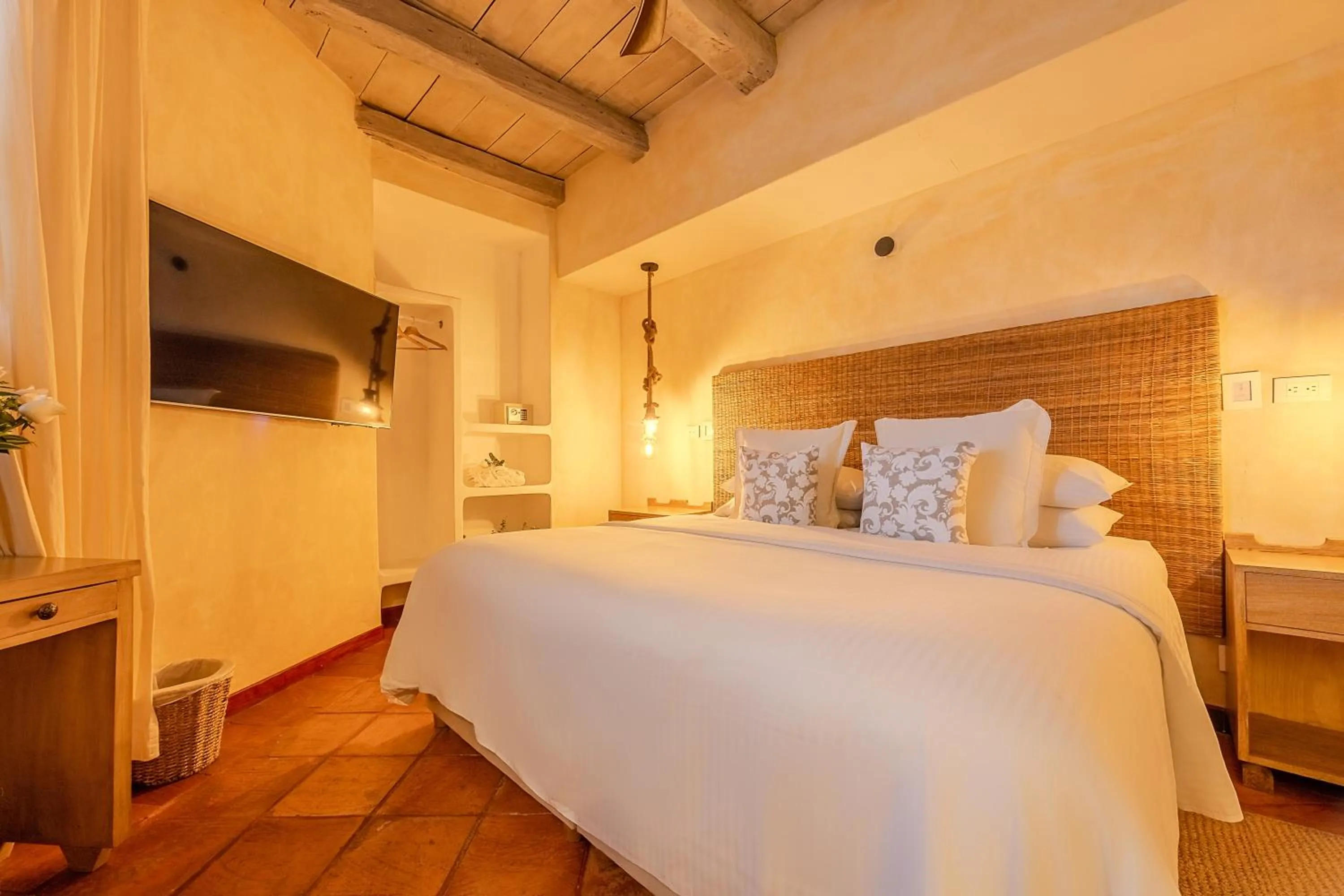 TV and multimedia, Bed in Moet Cartagena Hotel Boutique Adutls Only