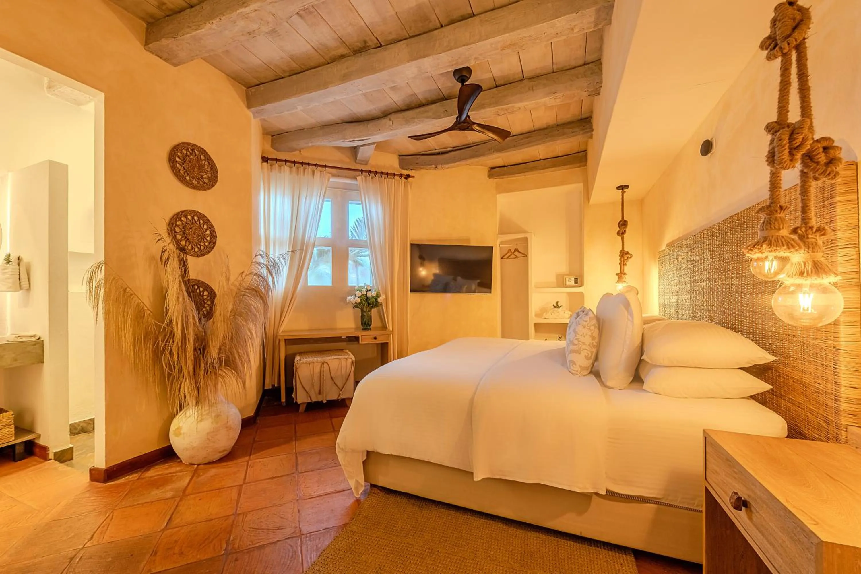 Photo of the whole room, Bed in Moet Cartagena Hotel Boutique Adutls Only