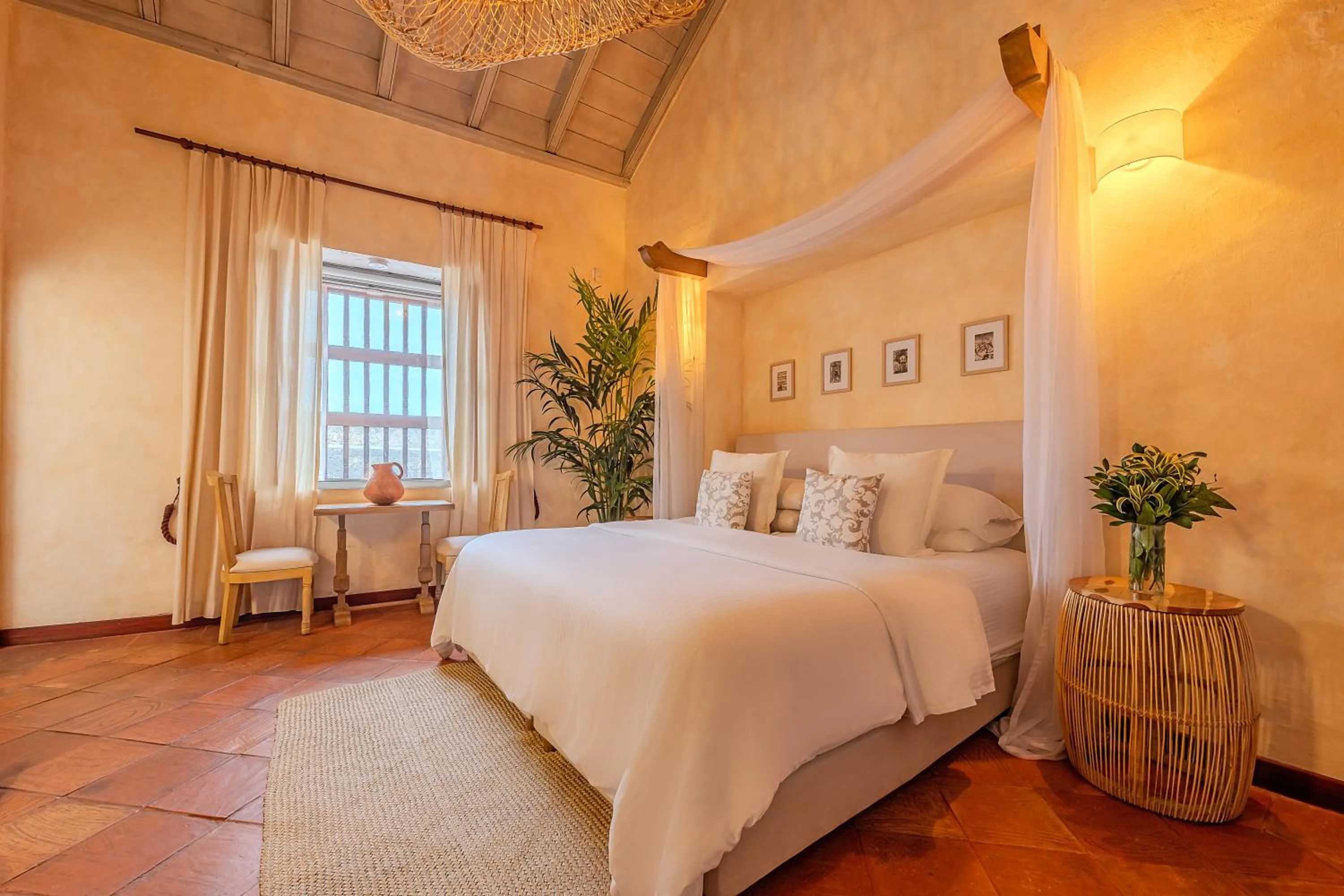 Photo of the whole room, Bed in Moet Cartagena Hotel Boutique Adutls Only