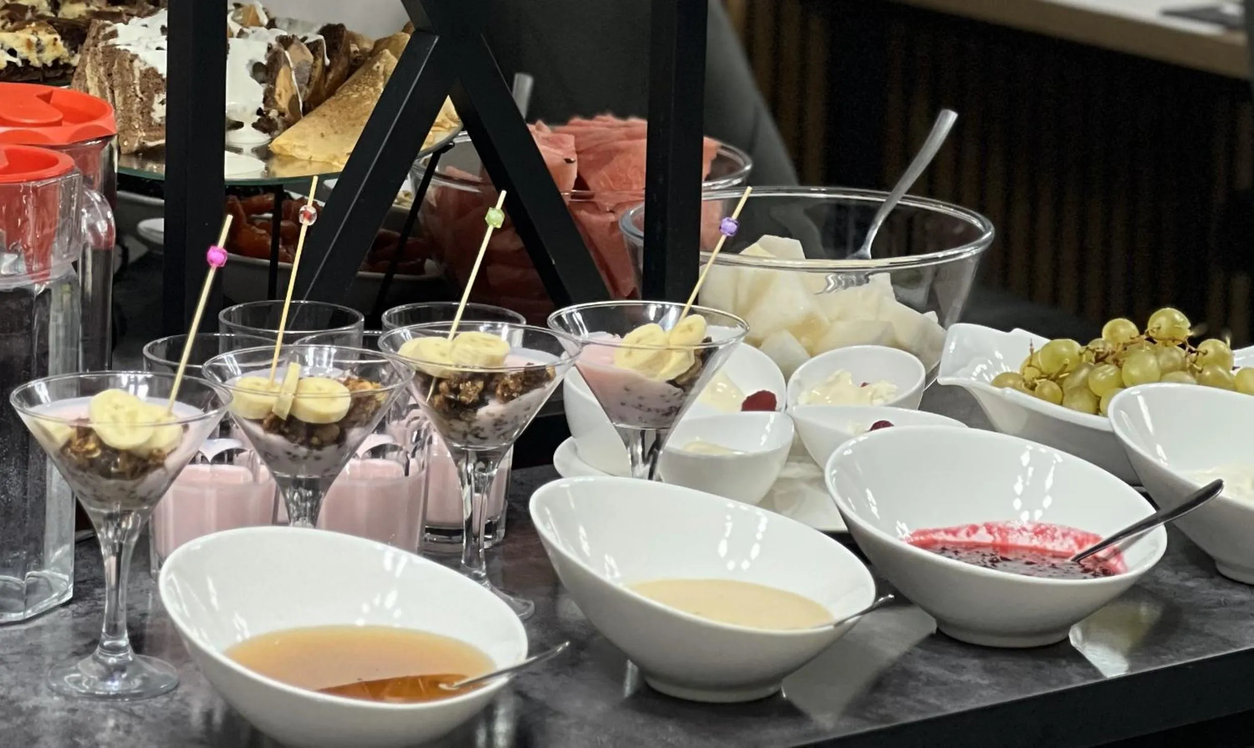 Restaurant/places to eat in Urban Hotel