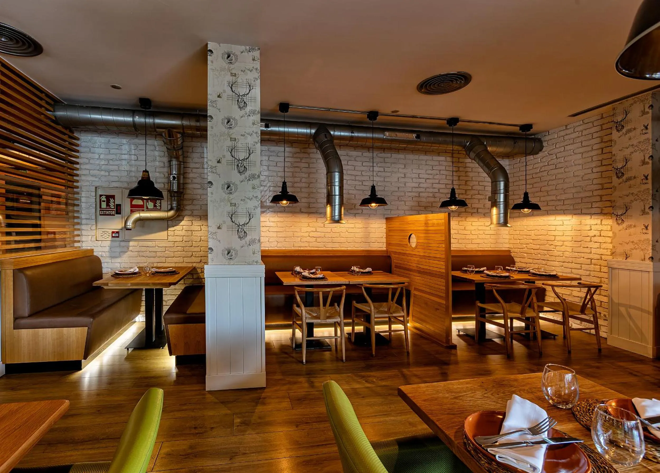 Restaurant/places to eat in Vértice Sevilla Aljarafe