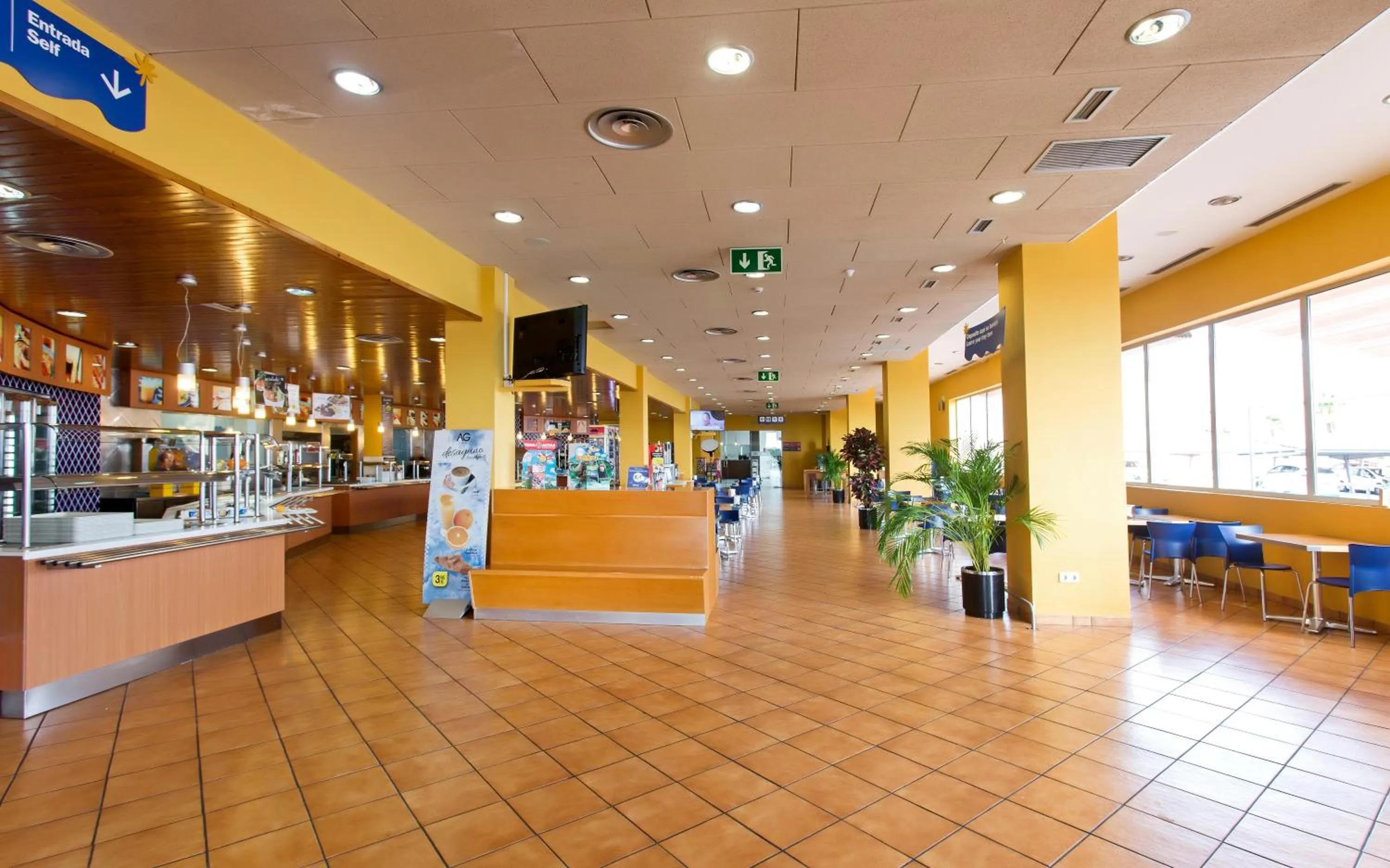 Restaurant/places to eat in Hotel AG Express Elche