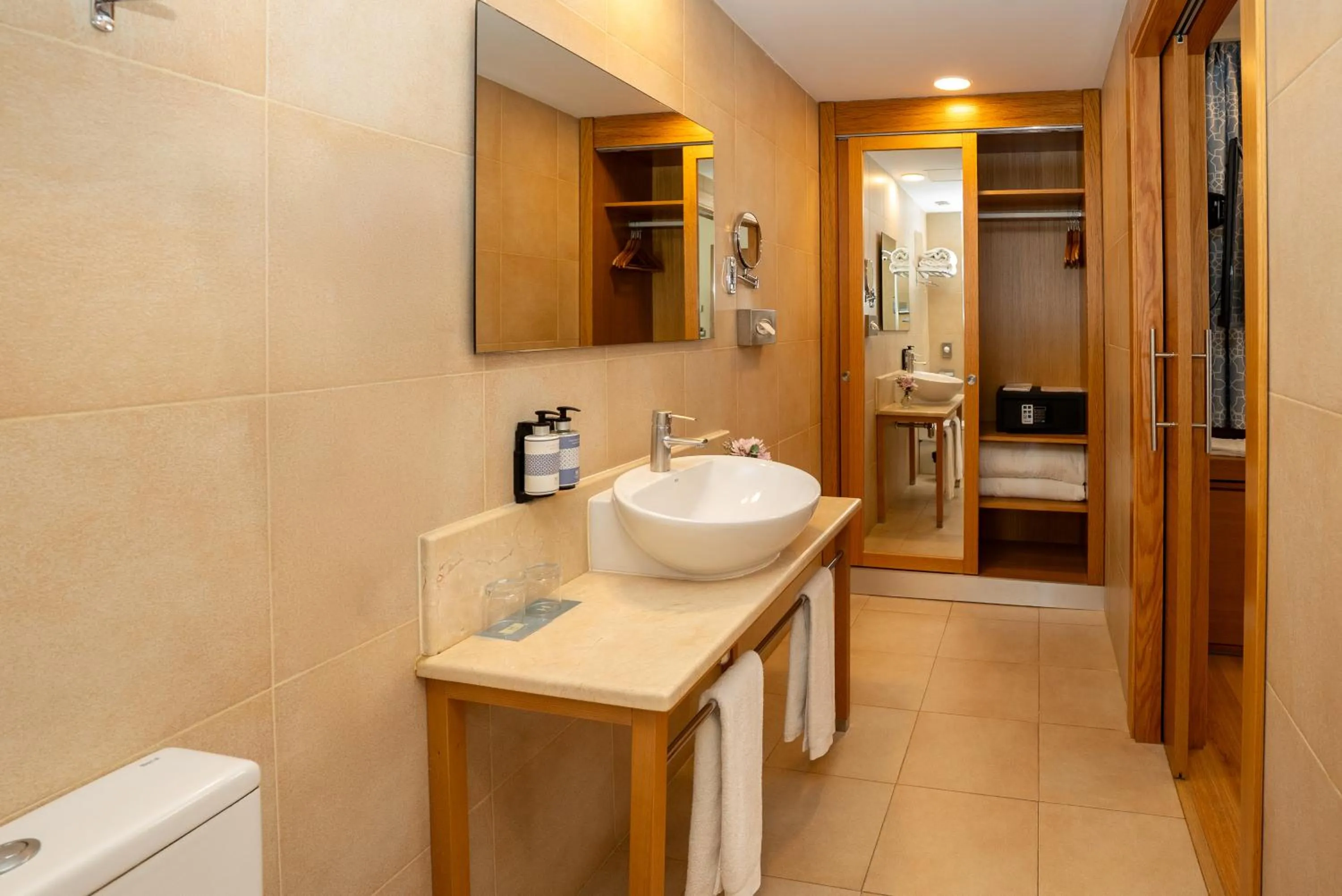 Bathroom in Hesperia Córdoba