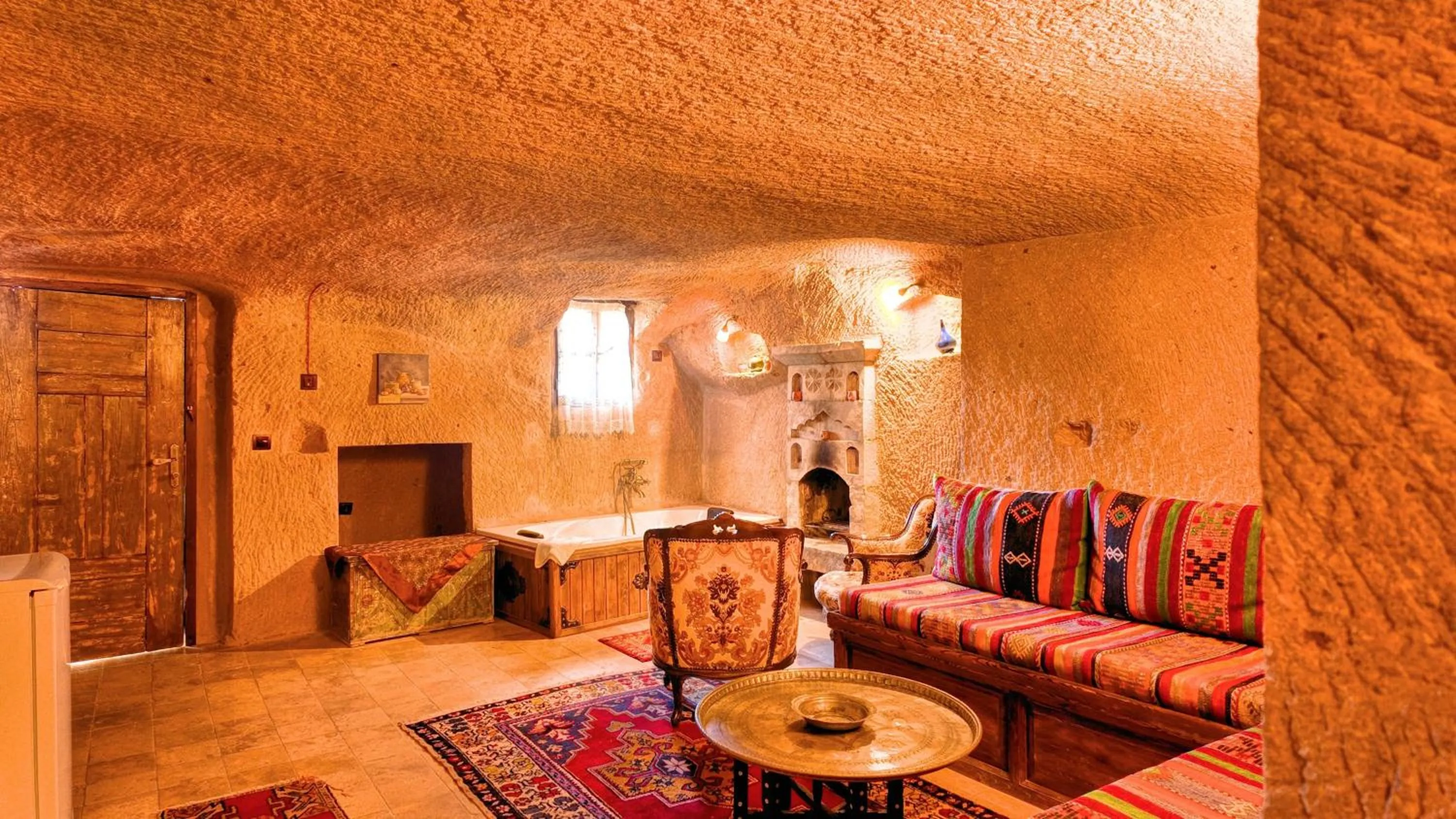 Living room in Shiraz Cave Cappadocia