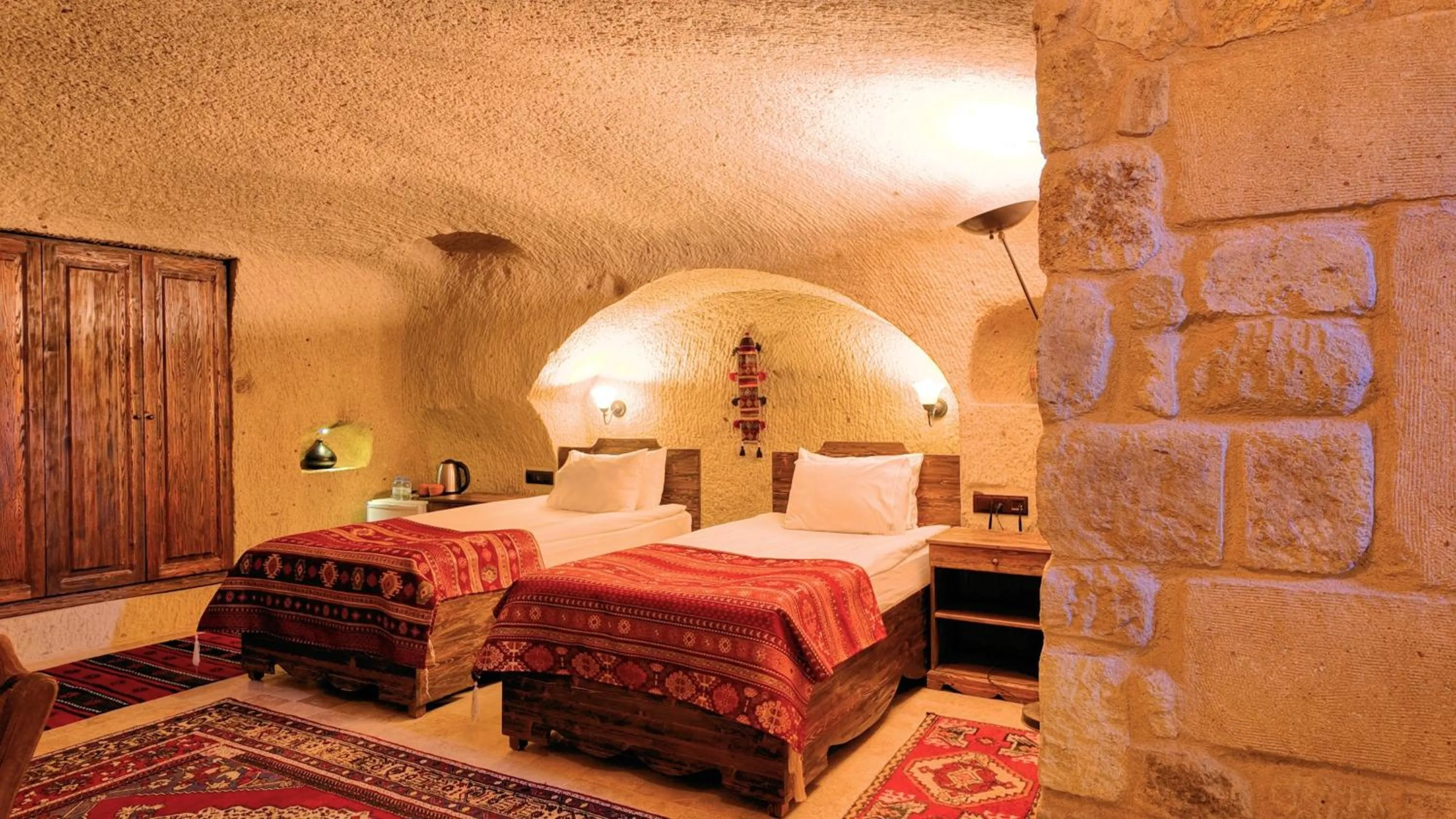 Bathroom, Bed in Shiraz Cave Cappadocia