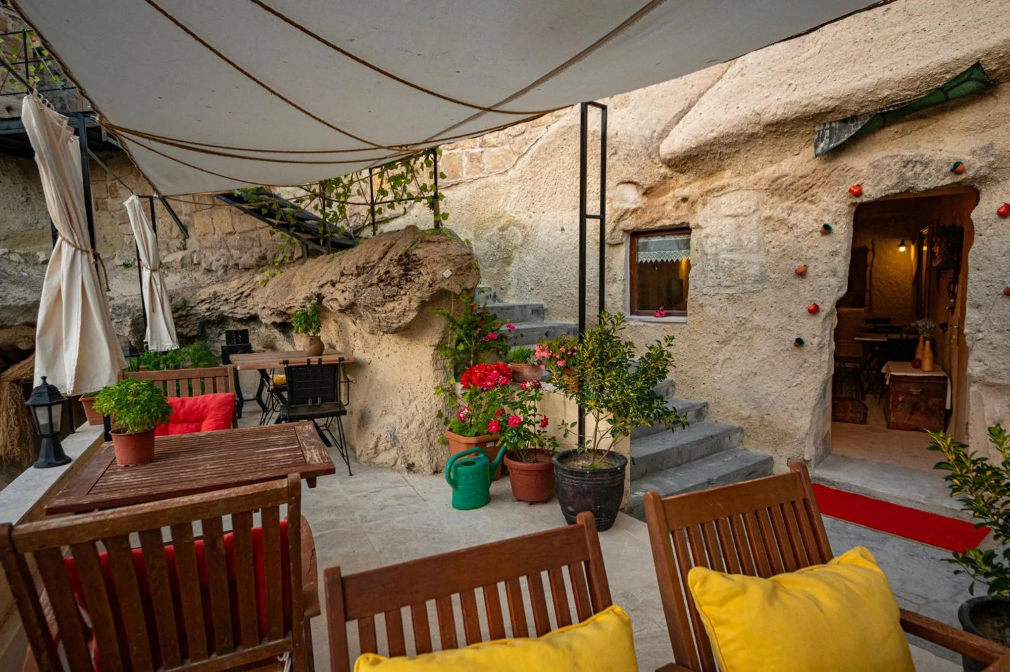 Patio in Shiraz Cave Cappadocia
