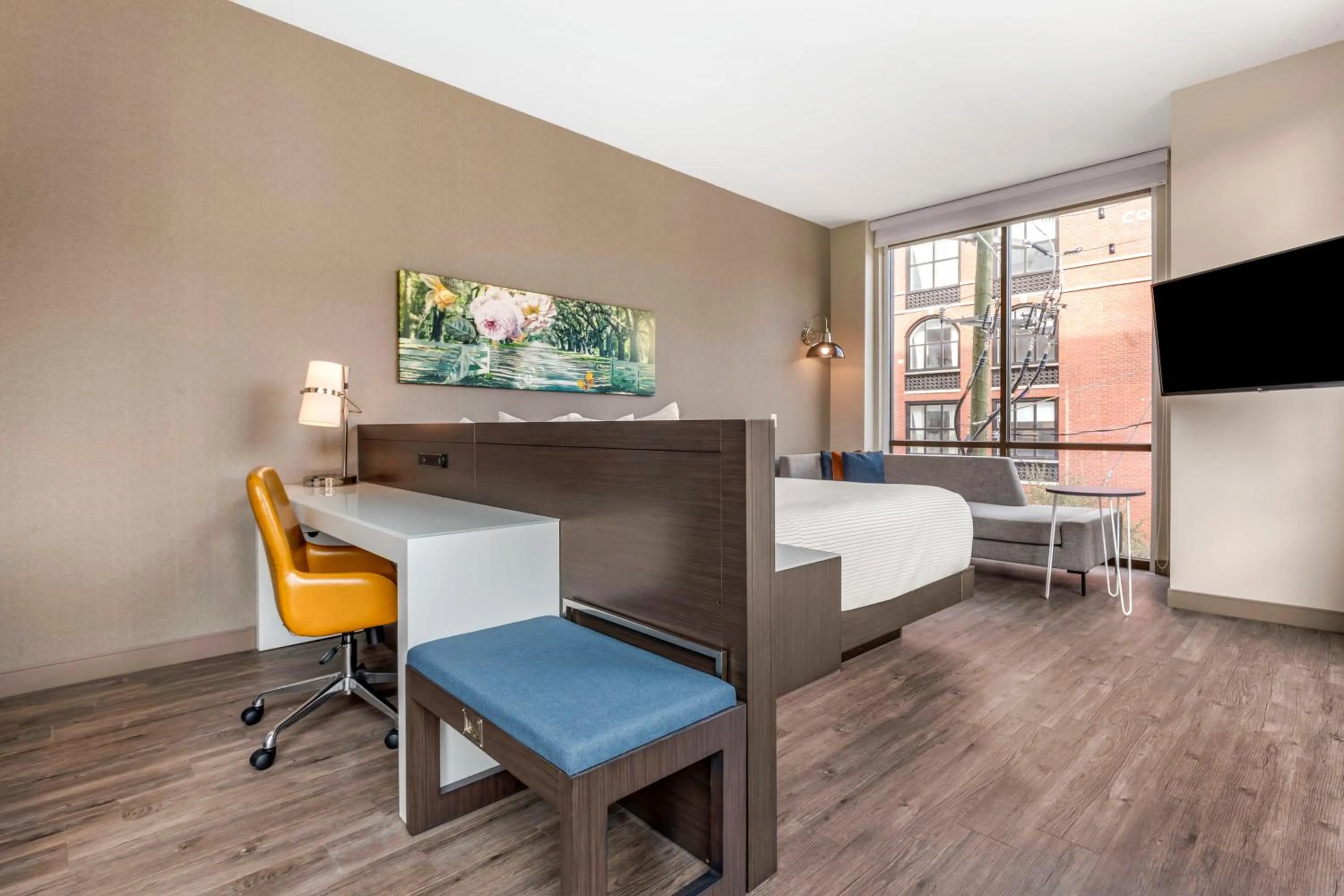 Bed in Cambria Hotel Savannah Downtown Historic District