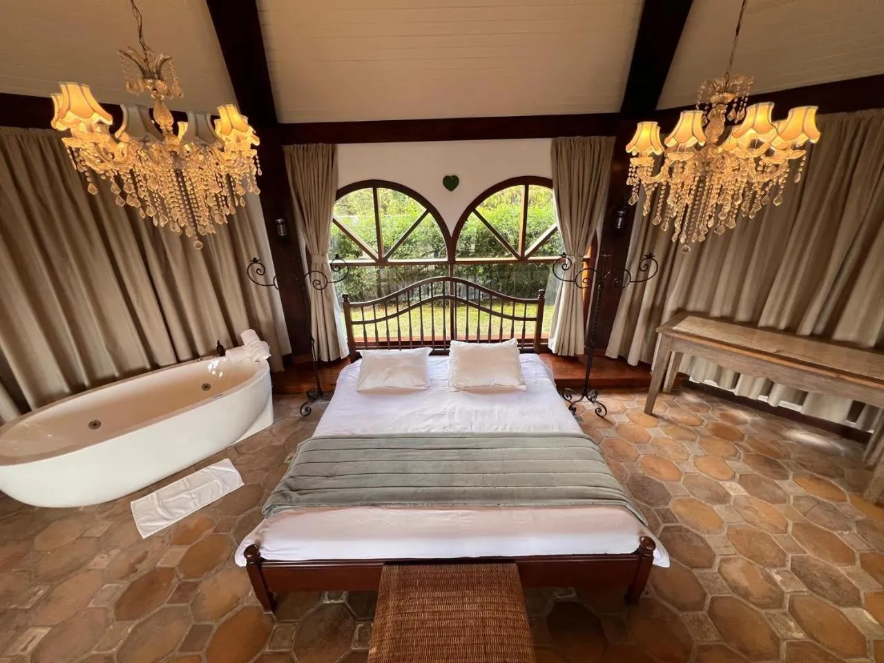 Bedroom, Bed in Hotel Pousada Bella Locanda