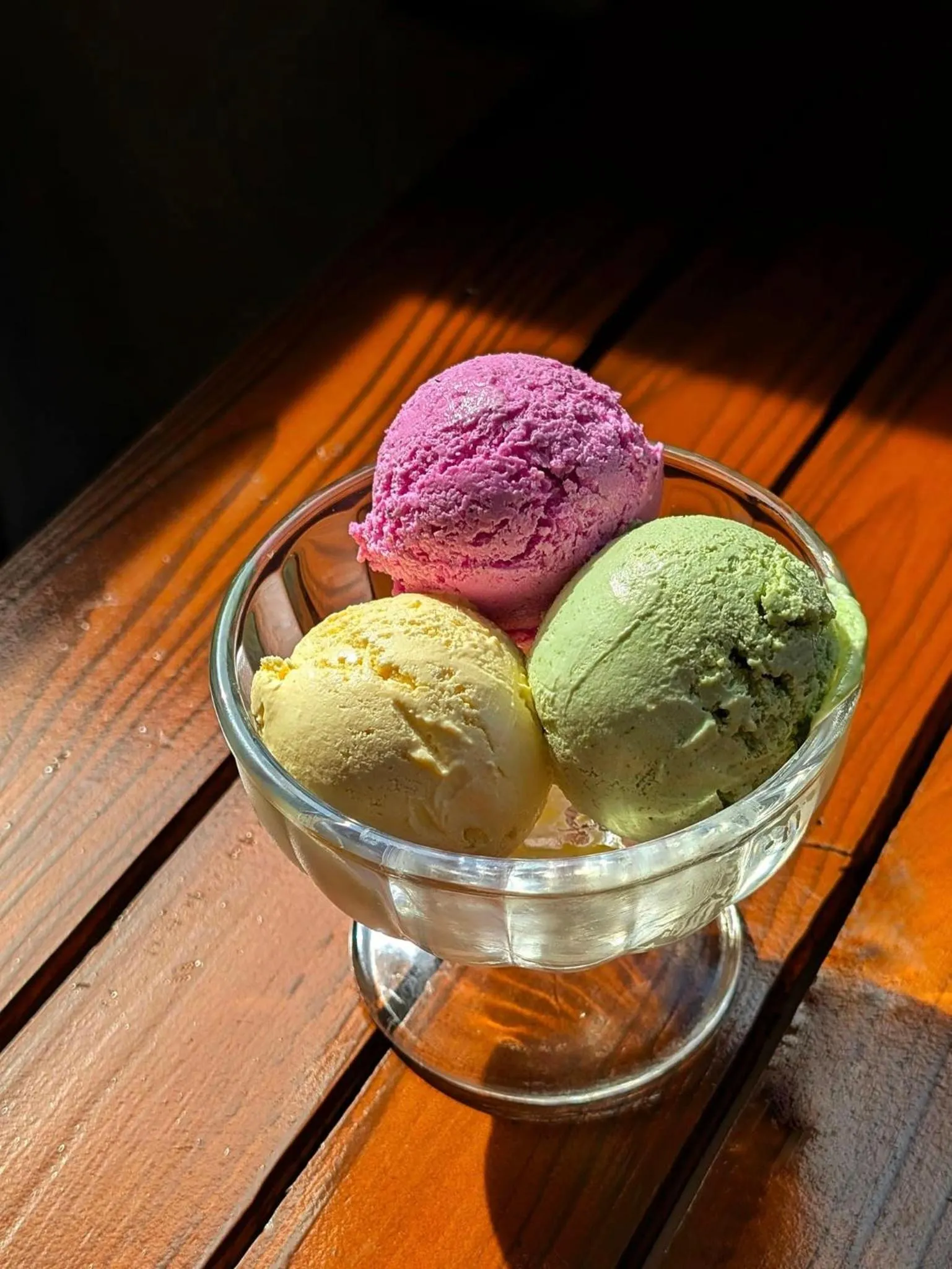 Restaurant/places to eat in Kayong's Inn