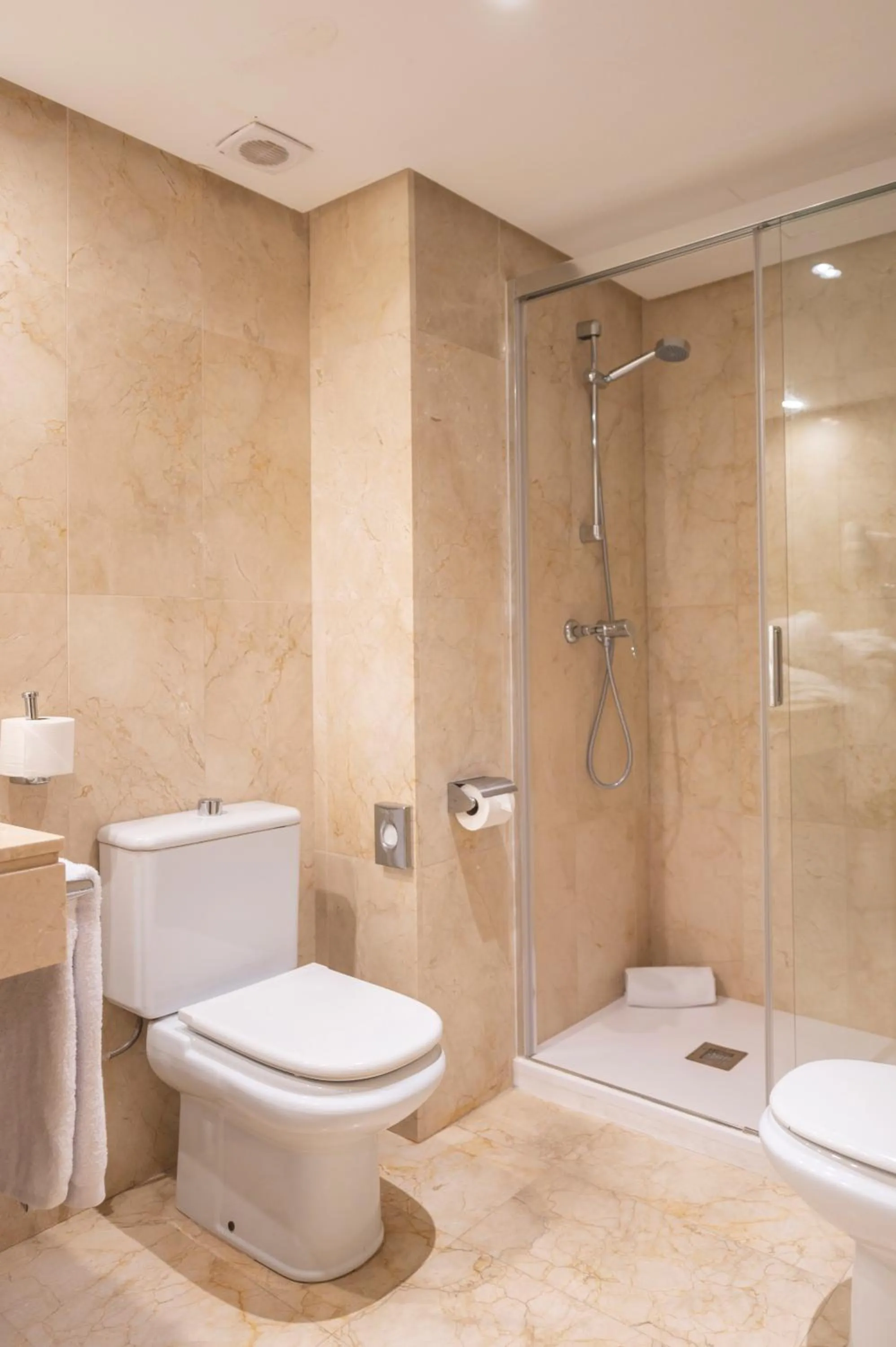 Bathroom in Hesperia Ciudad de Mallorca