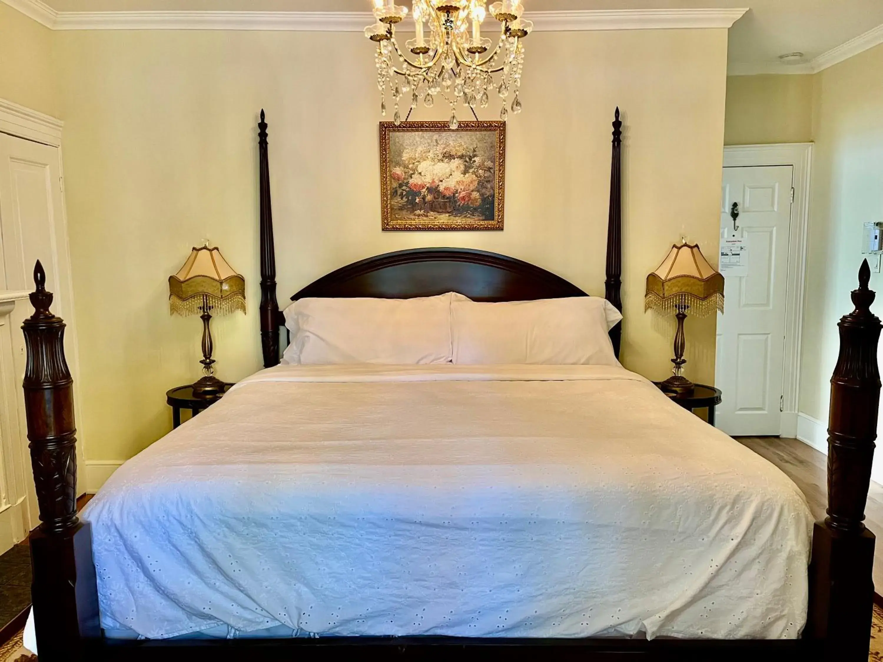 King Suite with Ocean View in Belle View Manor Inn King Suite with Ocean View in Belle View Manor Inn