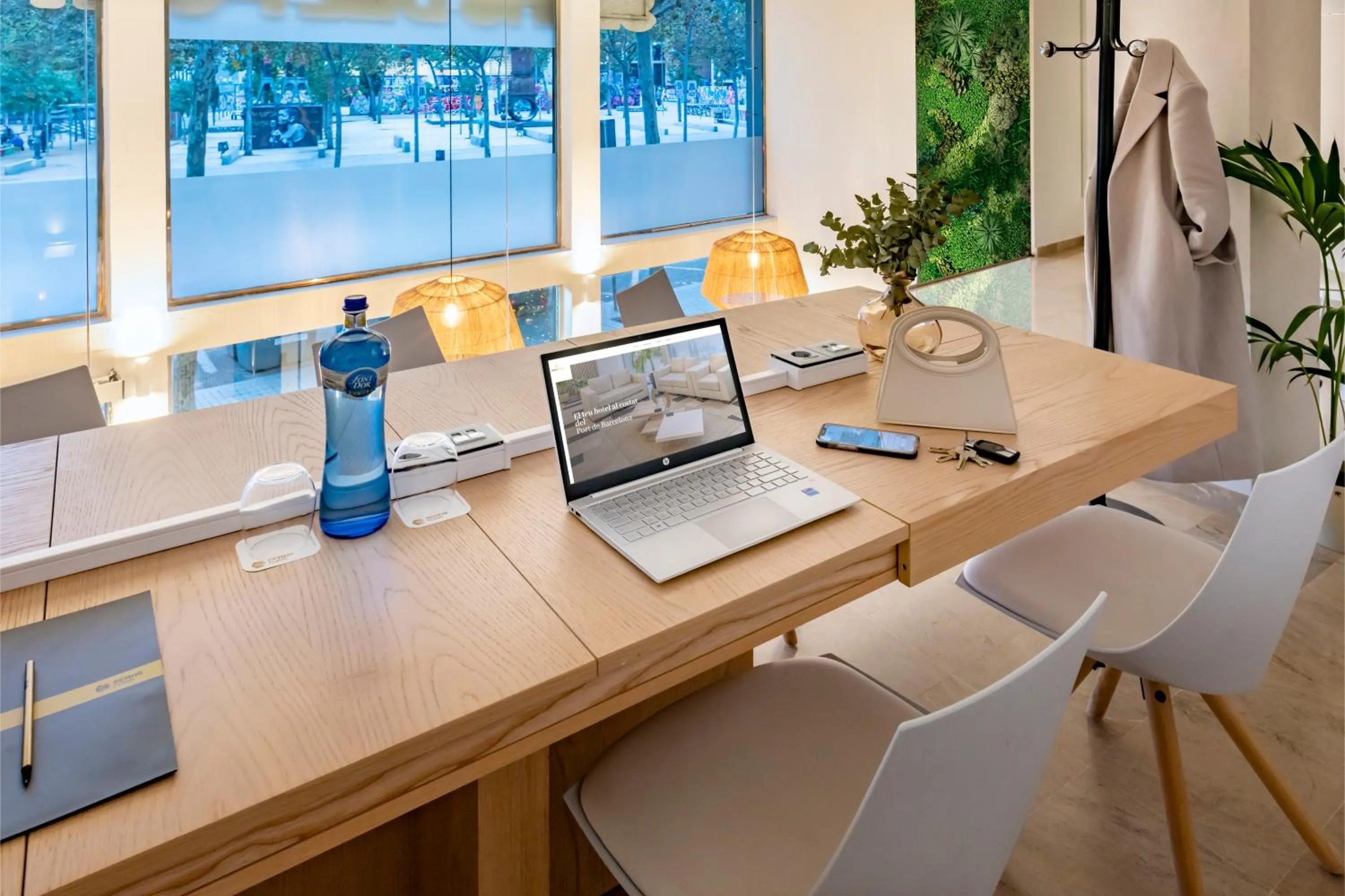 Property building in Hotel SERHS Del Port