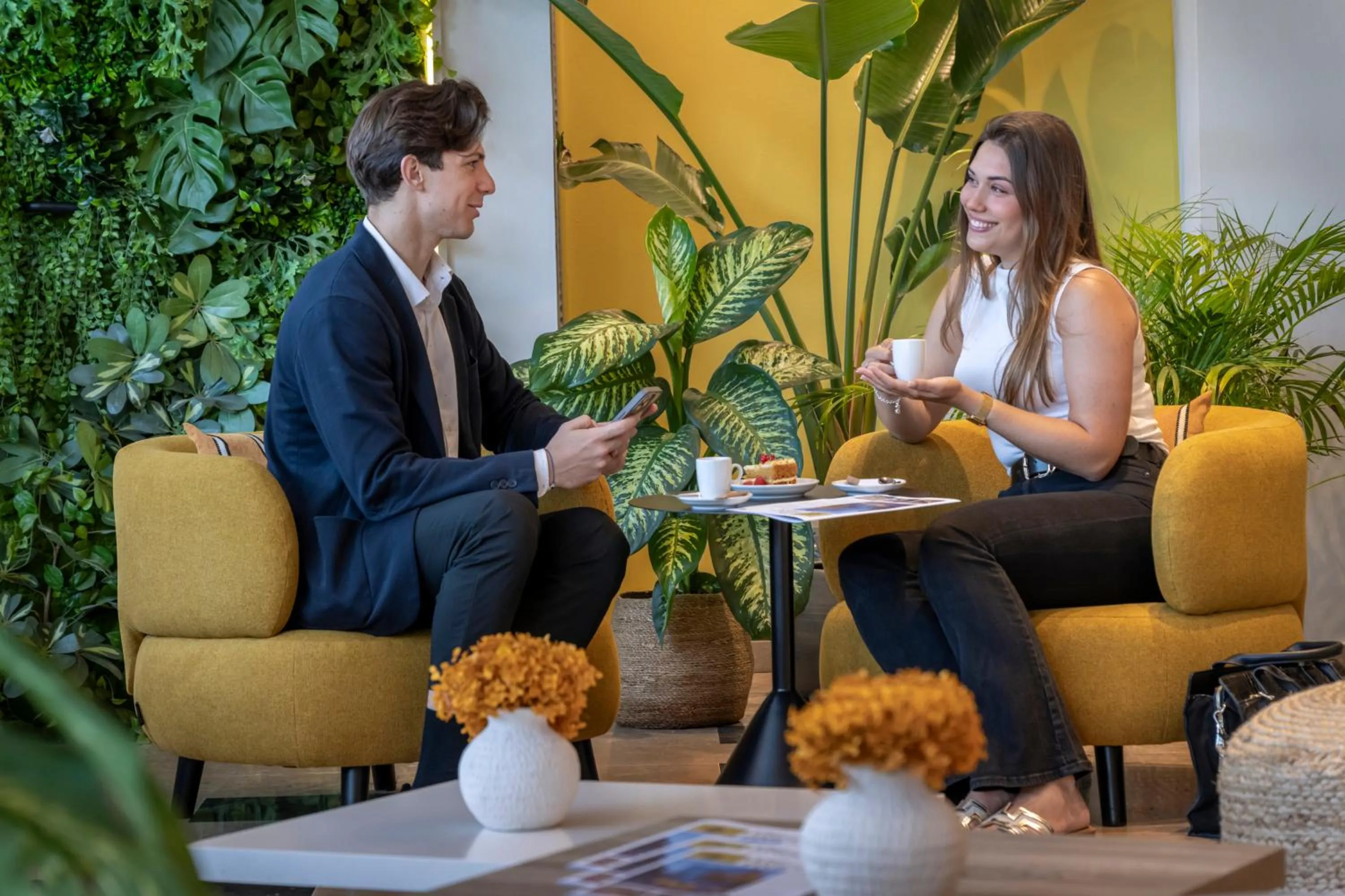 Lobby or reception in Hotel SERHS Del Port