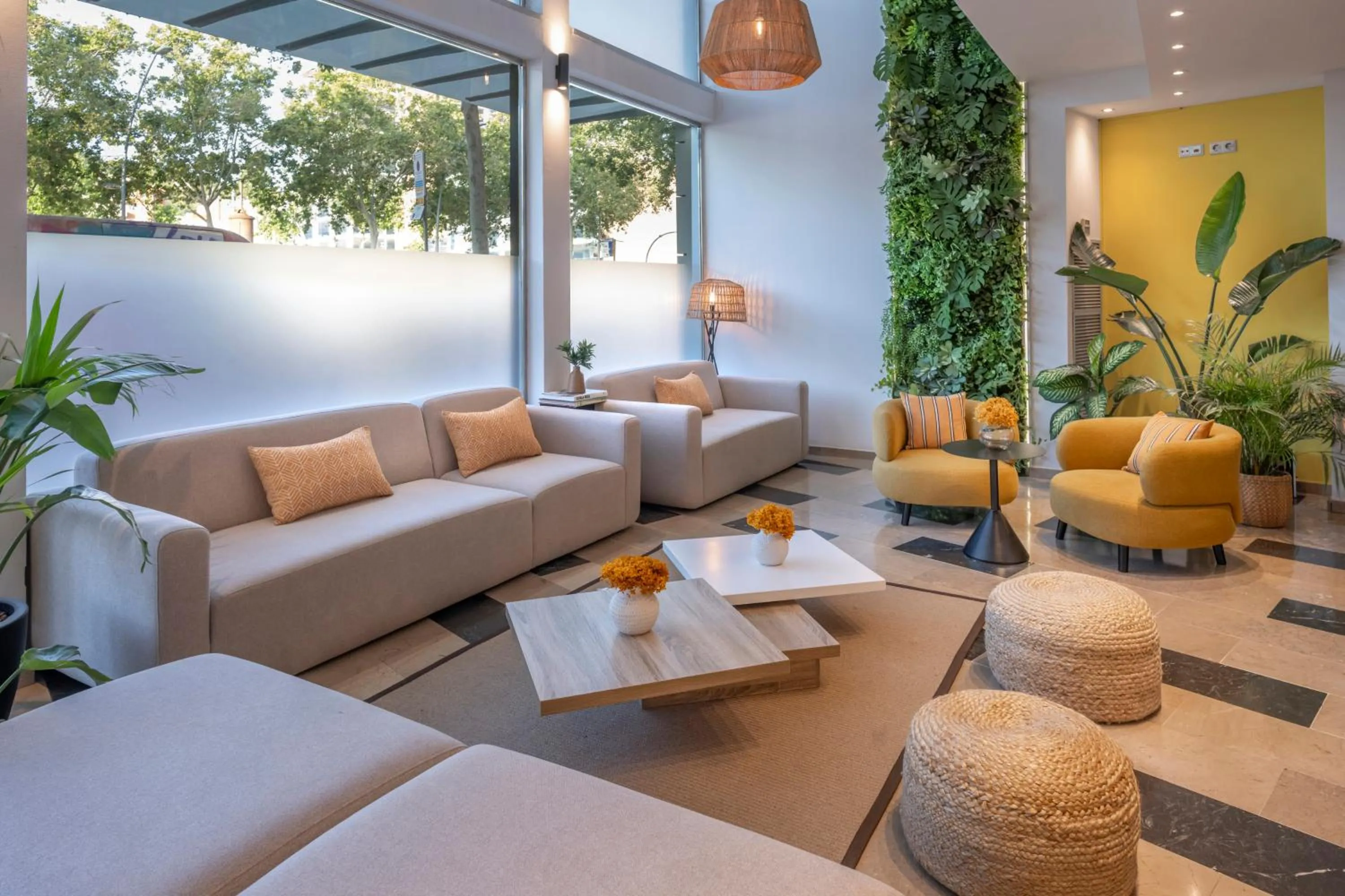 Lobby or reception in Hotel SERHS Del Port