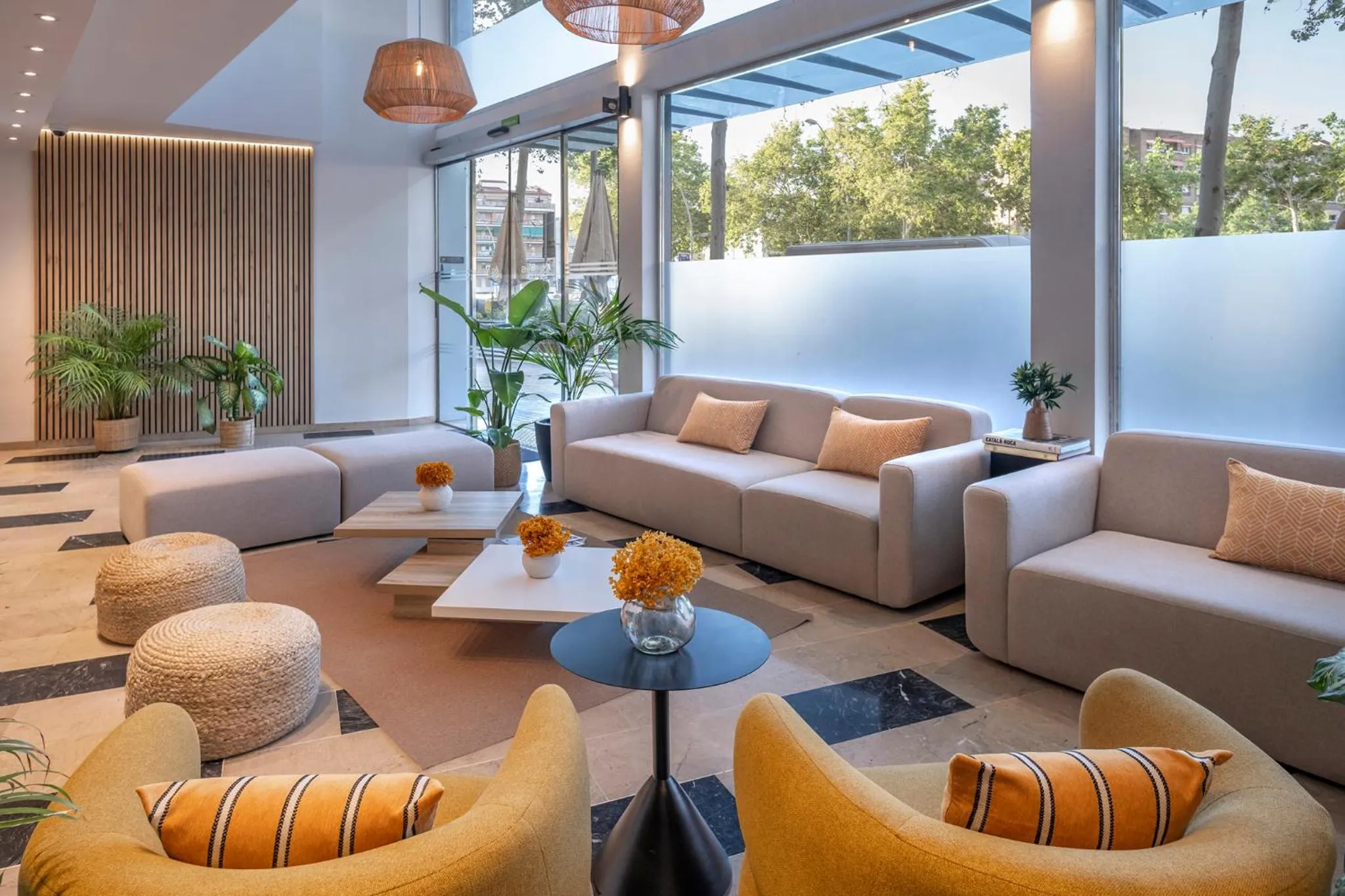 Lobby or reception in Hotel SERHS Del Port