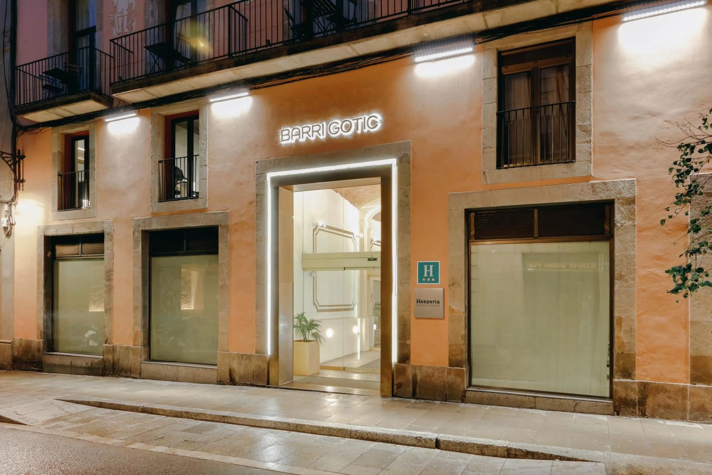 Property building in Hesperia Barcelona Barri Gòtic