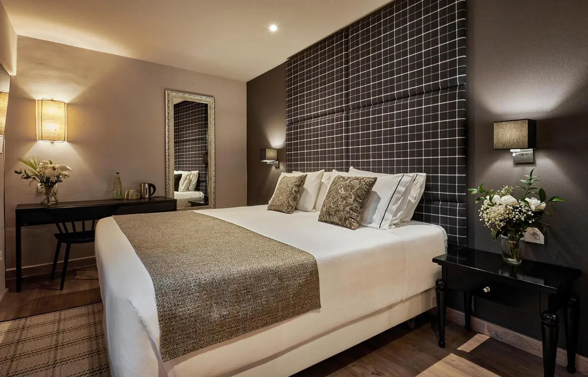 Comfort Double Room in Hesperia Barcelona Barri Gòtic Comfort Double Room in Hesperia Barcelona Barri Gòtic