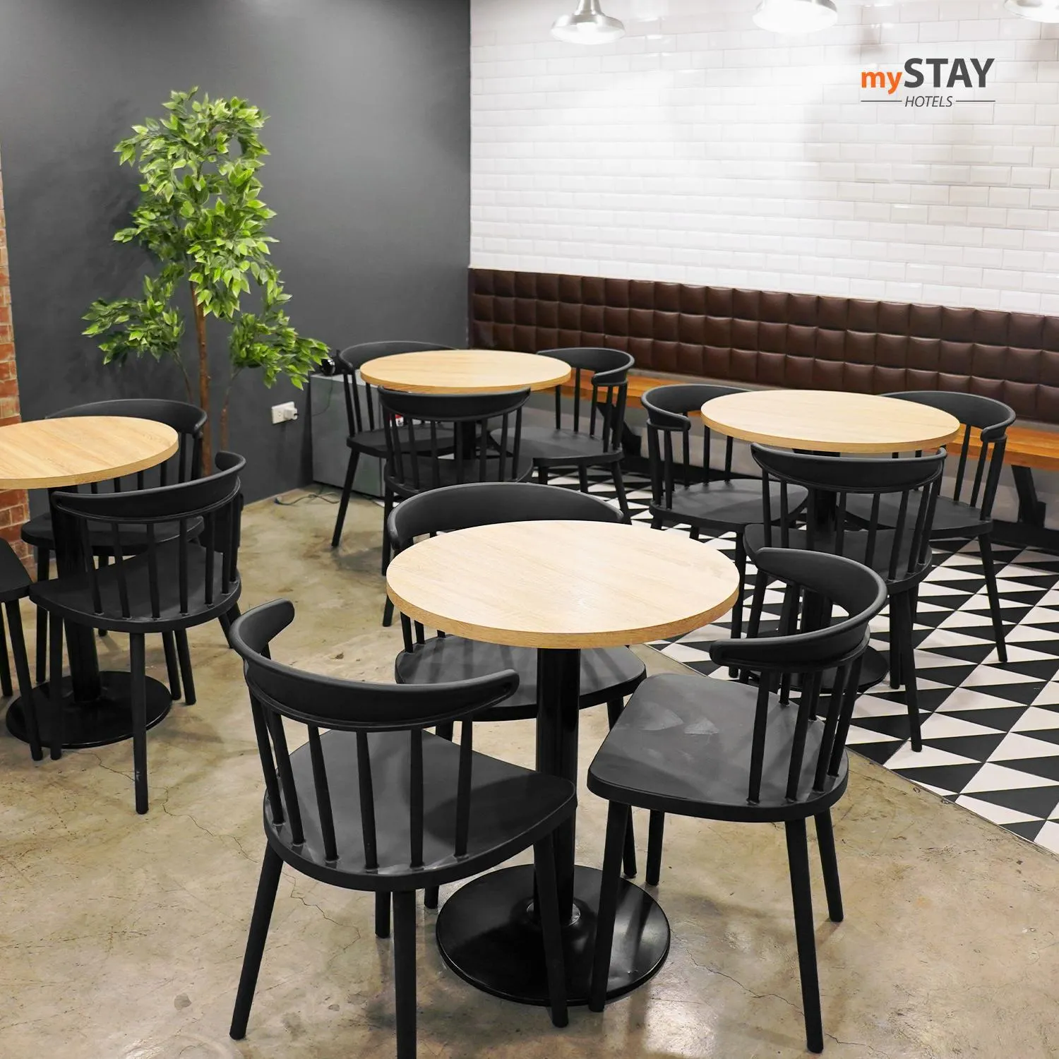 Lobby or reception in mySTAY Hotel BGC West
