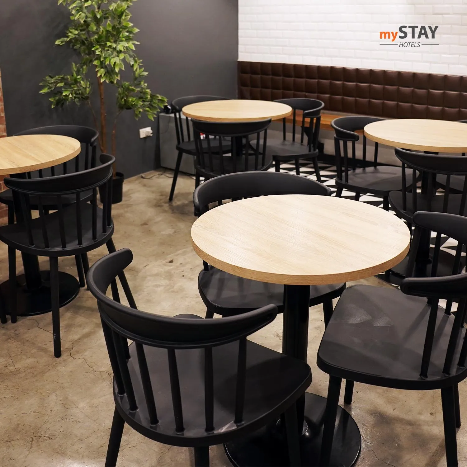 Lobby or reception in mySTAY Hotel BGC West
