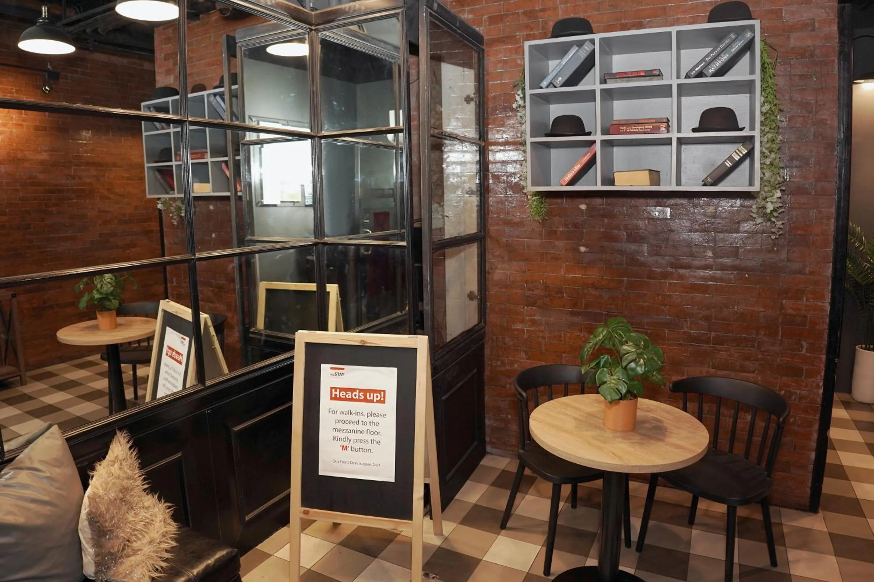 Lobby or reception in mySTAY Hotel BGC West