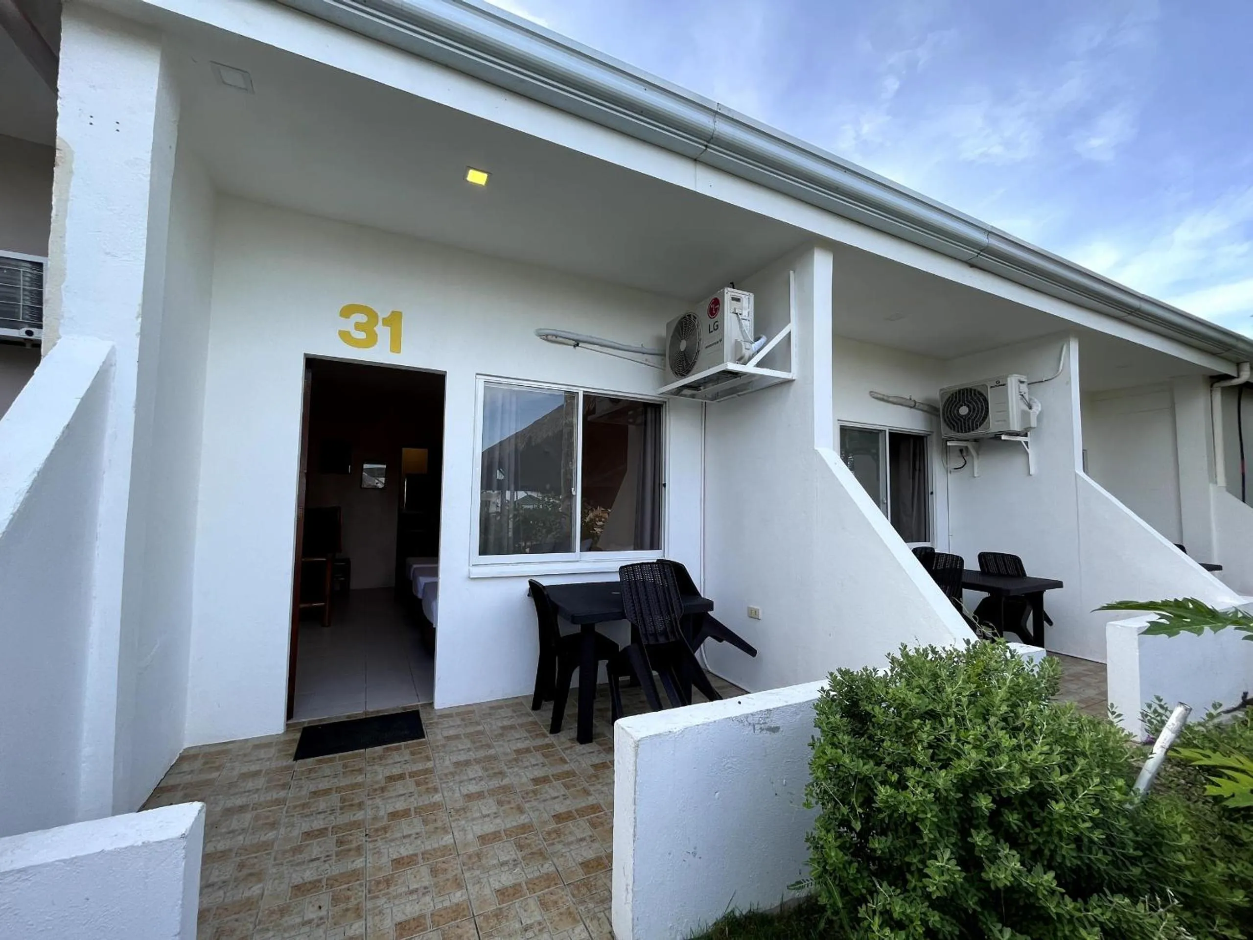 Property building in Ocean Bay Beach Resort