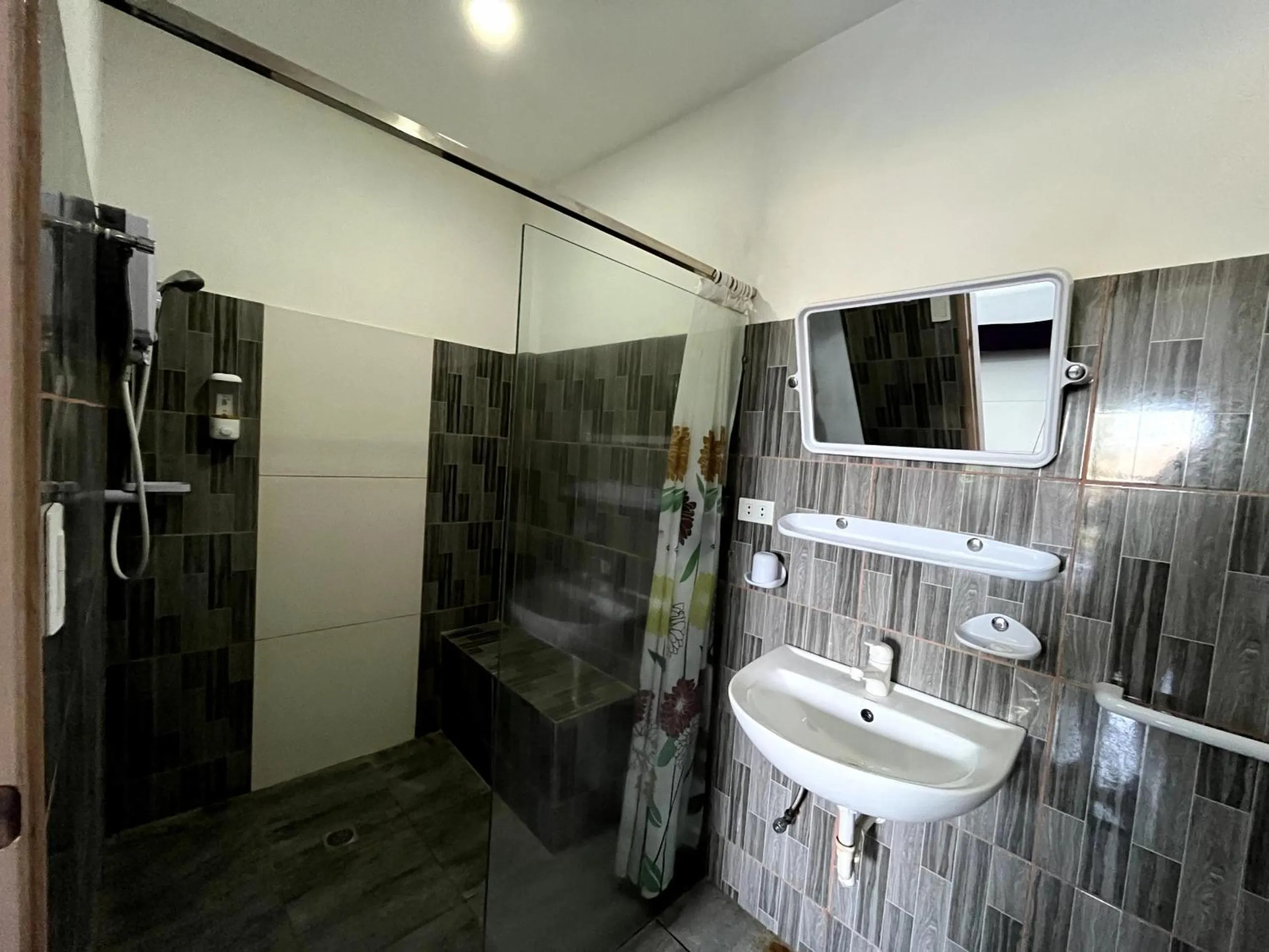 Shower in Ocean Bay Beach Resort