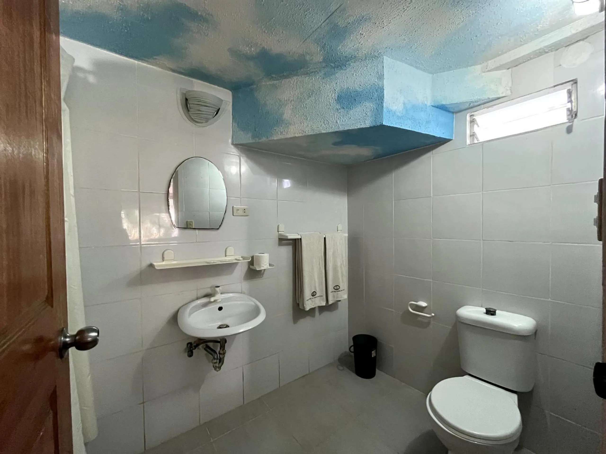 Toilet in Ocean Bay Beach Resort